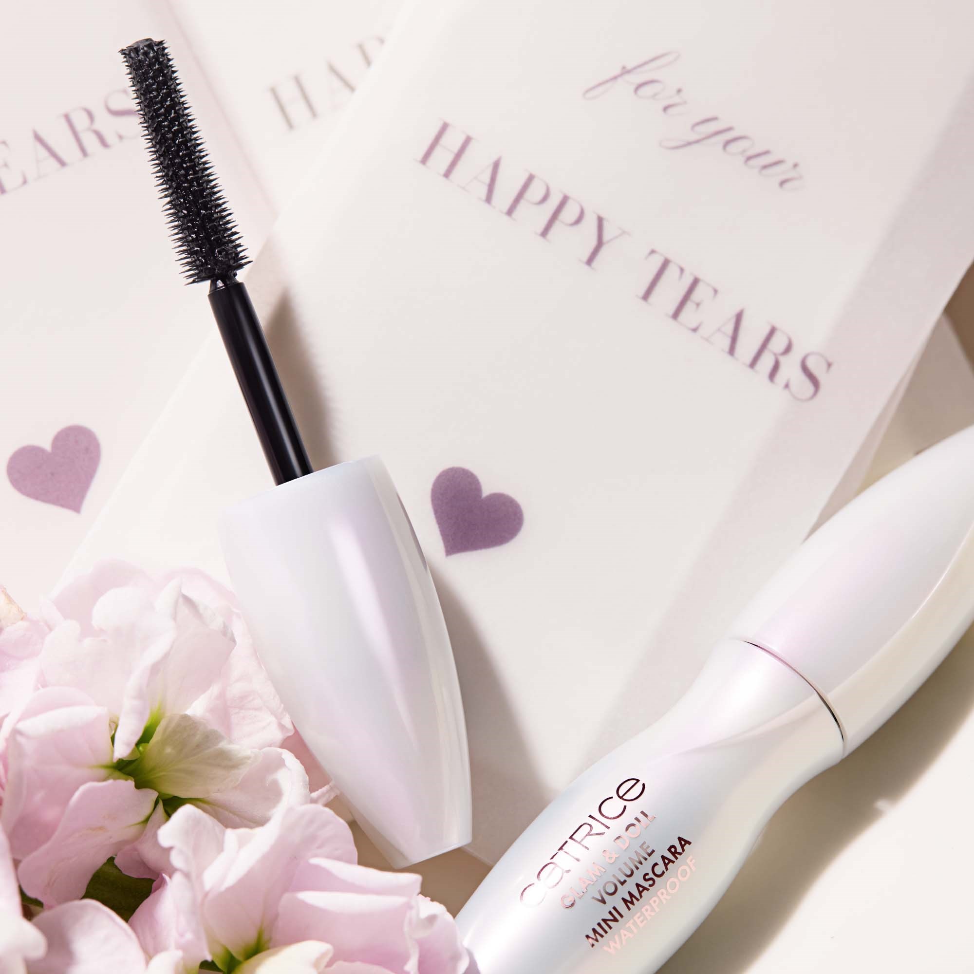 Catrice Brides & Besties Glam & Doll Volume Mini Mascara Waterproof (obrázok 4)