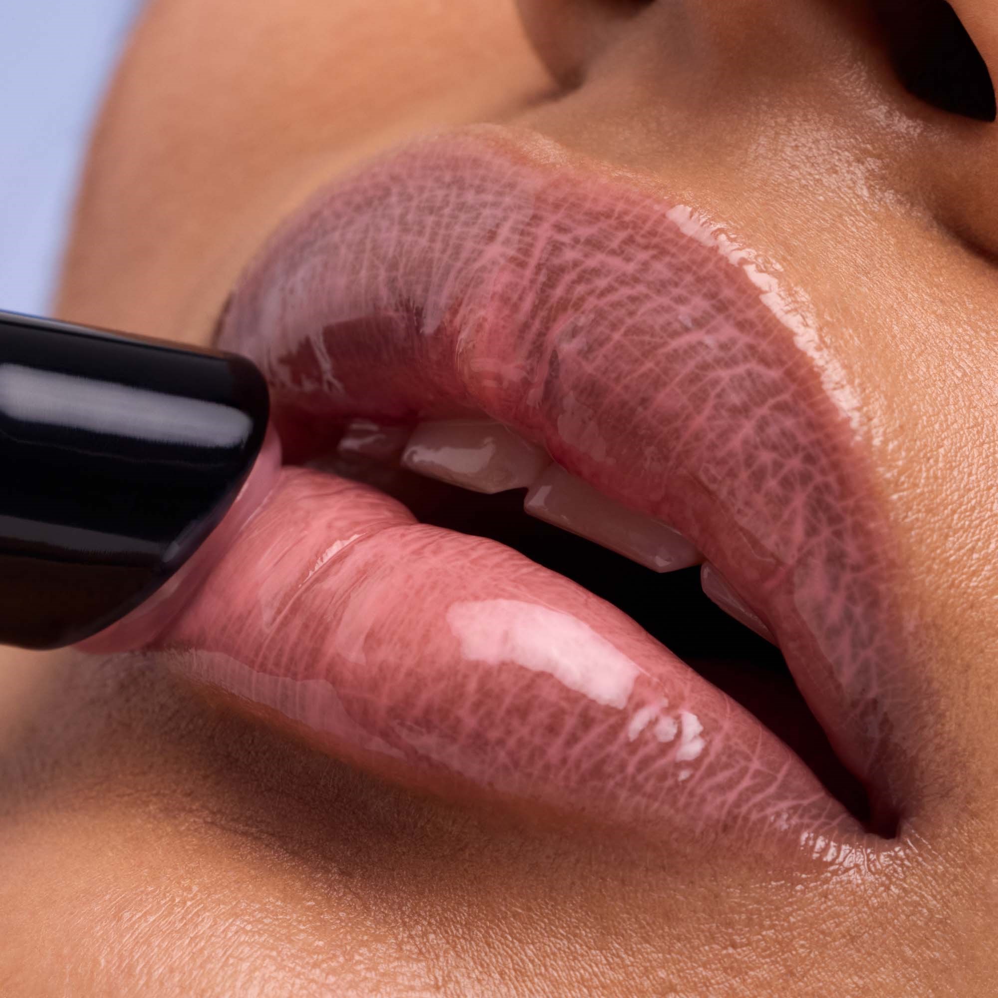 Catrice Peptide Drip Milky Lip Serum C010 Flirty Flush (obrázok 7)