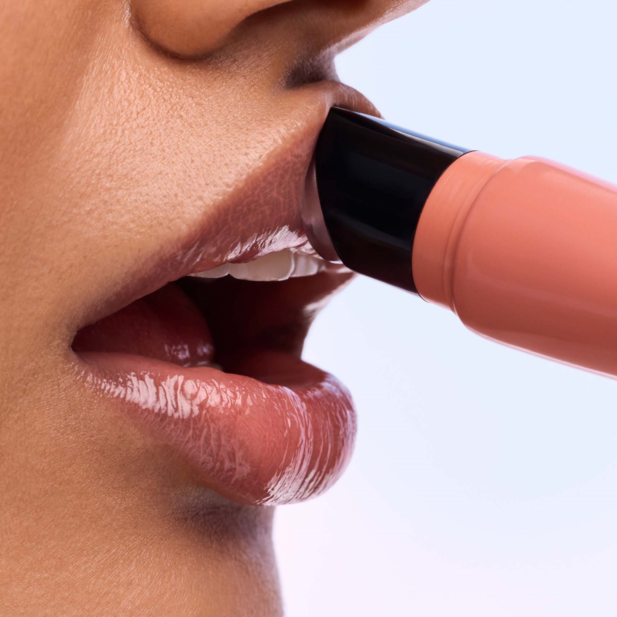 Catrice Peptide Drip Milky Lip Serum C020 Feelin' Peachy (obrázok 7)