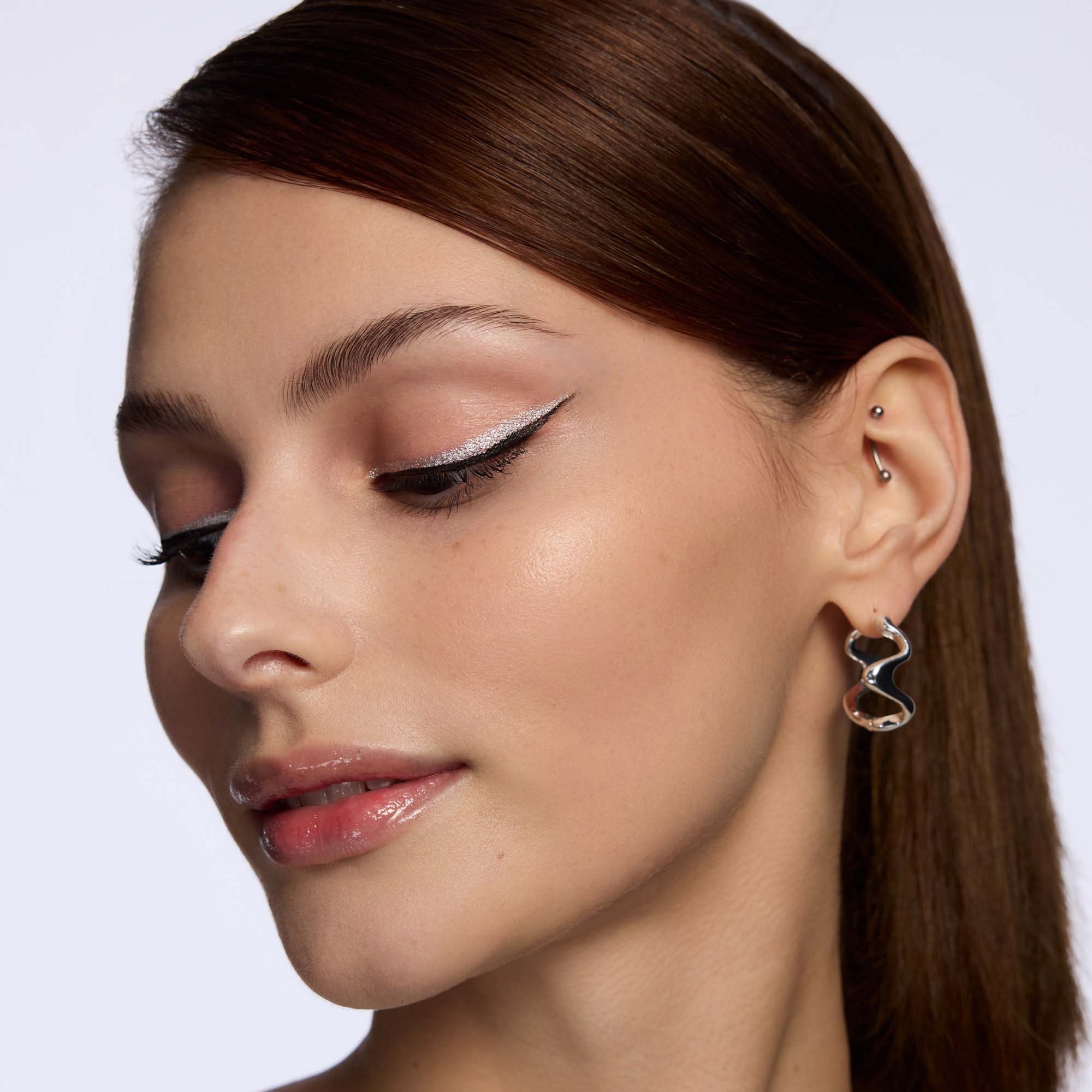 Catrice 20H Ultra Precision Gel Eye Pencil Waterproof 120 Icy Silver (obrázok 9)