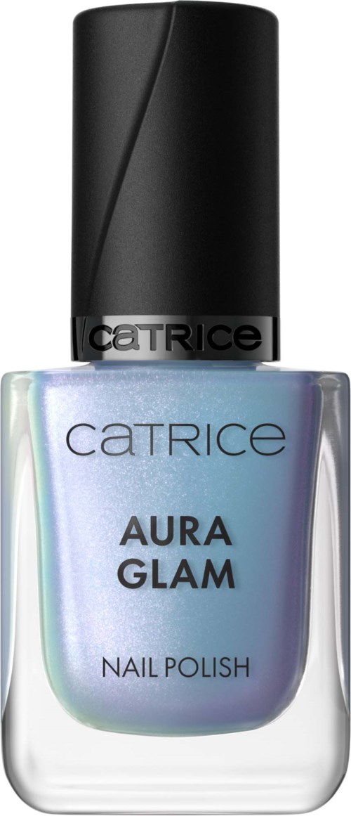 Eine Flasche mit schillernd blauem Nagellack und schwarzem Deckel, gekennzeichnet mit CATRICE Aura Glam.