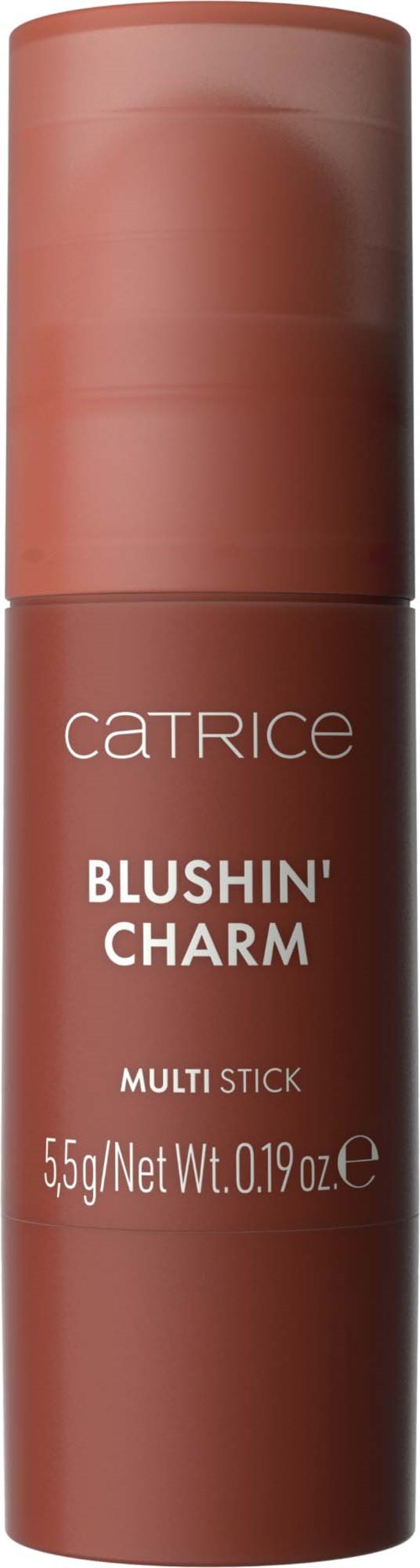 Et Catrice makeup-produkt merket "Blushin' Charm" i et brunt rør, beskrevet som en multi-stick, veier 5,5 gram.