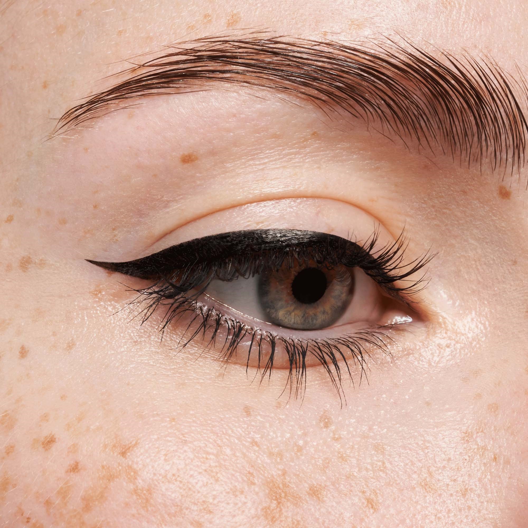 Catrice Wodoodporny eyeliner 10 (obrázok 4)