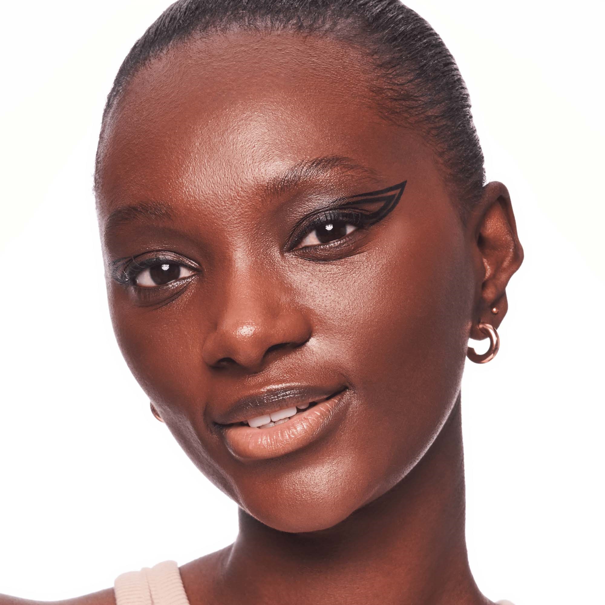 Catrice Wodoodporny eyeliner 10 (obrázok 7)
