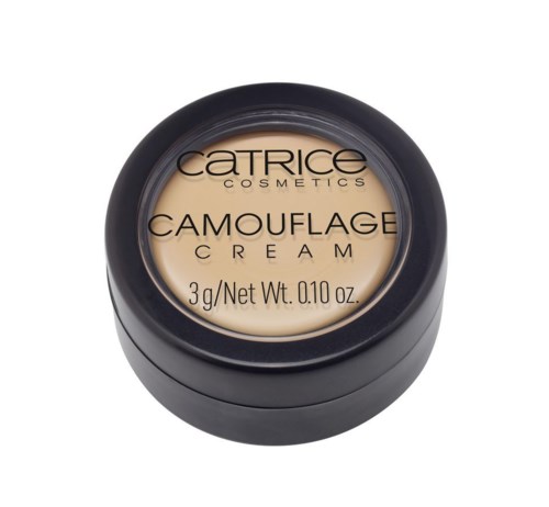 Ein kleiner runder Behälter mit Catrice Camouflage-Creme, 3 Gramm, in schwarzer Verpackung.