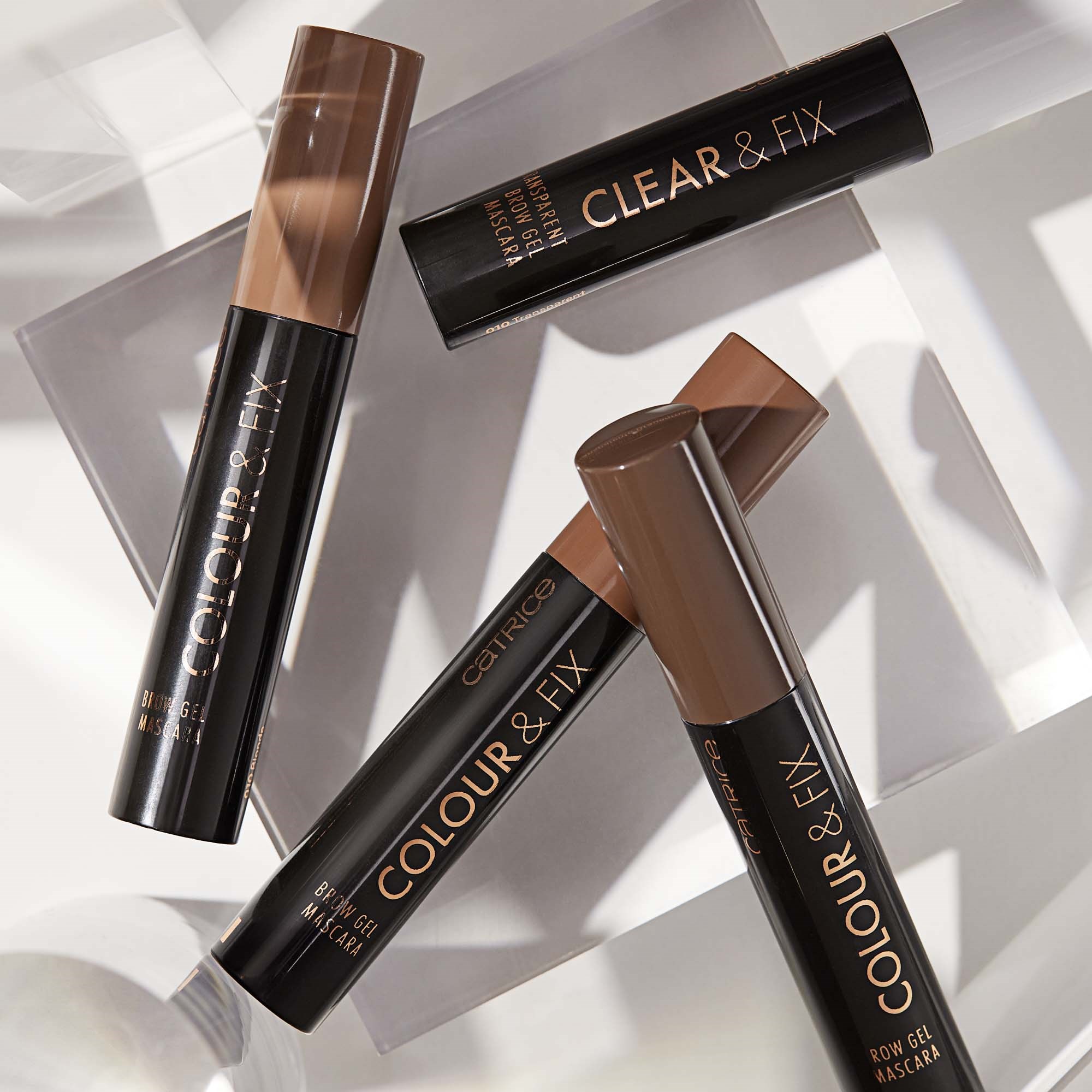 Catrice Colour & Fix Brow Gel Mascara 030 Dark Brown - koloryzujący że (obrázok 10)