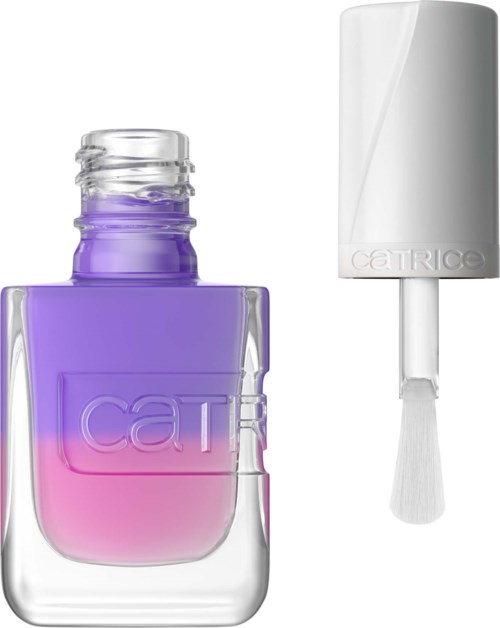 Paars en roze nagellakfles met witte dop en kwast ernaast.