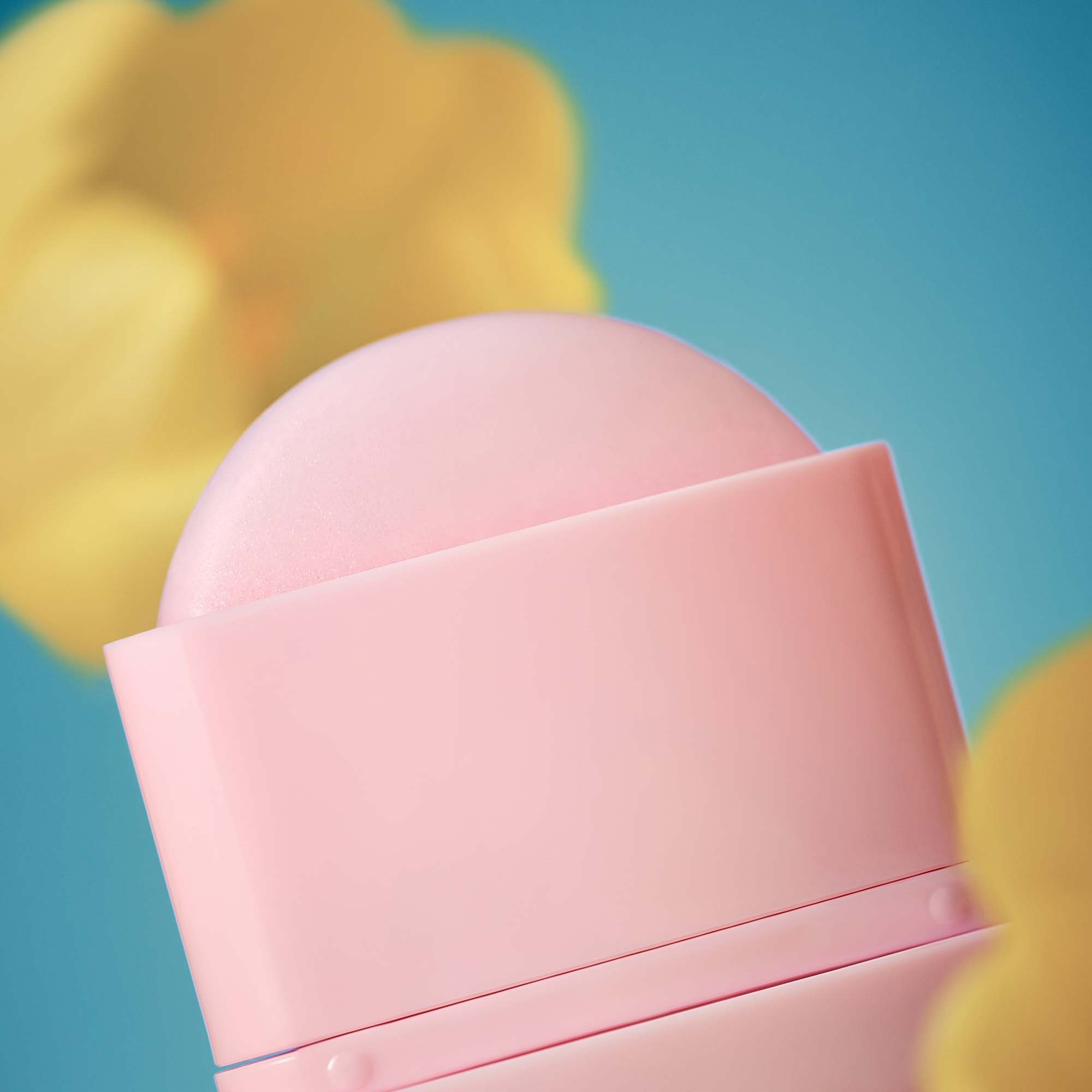 Catrice Egg-Cellent Easter Caring Lip Balm C01 Strawberry Sugar Pop (obrázok 3)