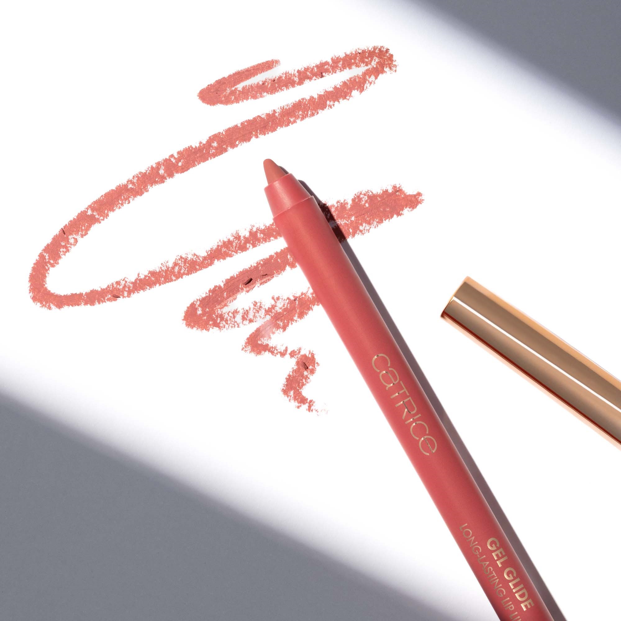 Catrice Gel Glide Long-Lasting Lip Liner 010 Princess Charming (obrázok 4)