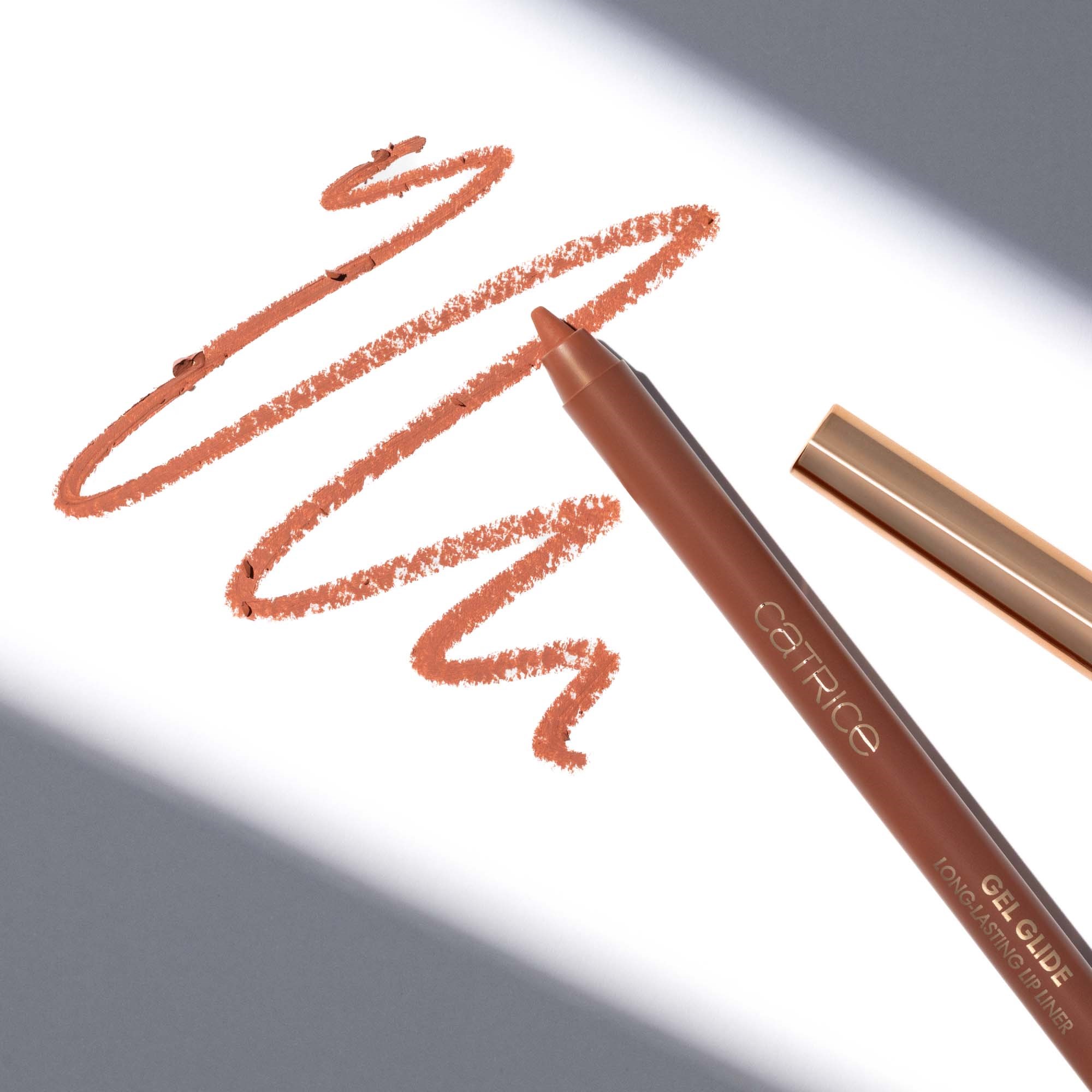 Catrice Gel Glide Long-Lasting Lip Liner 040 Latte Lines (obrázok 4)