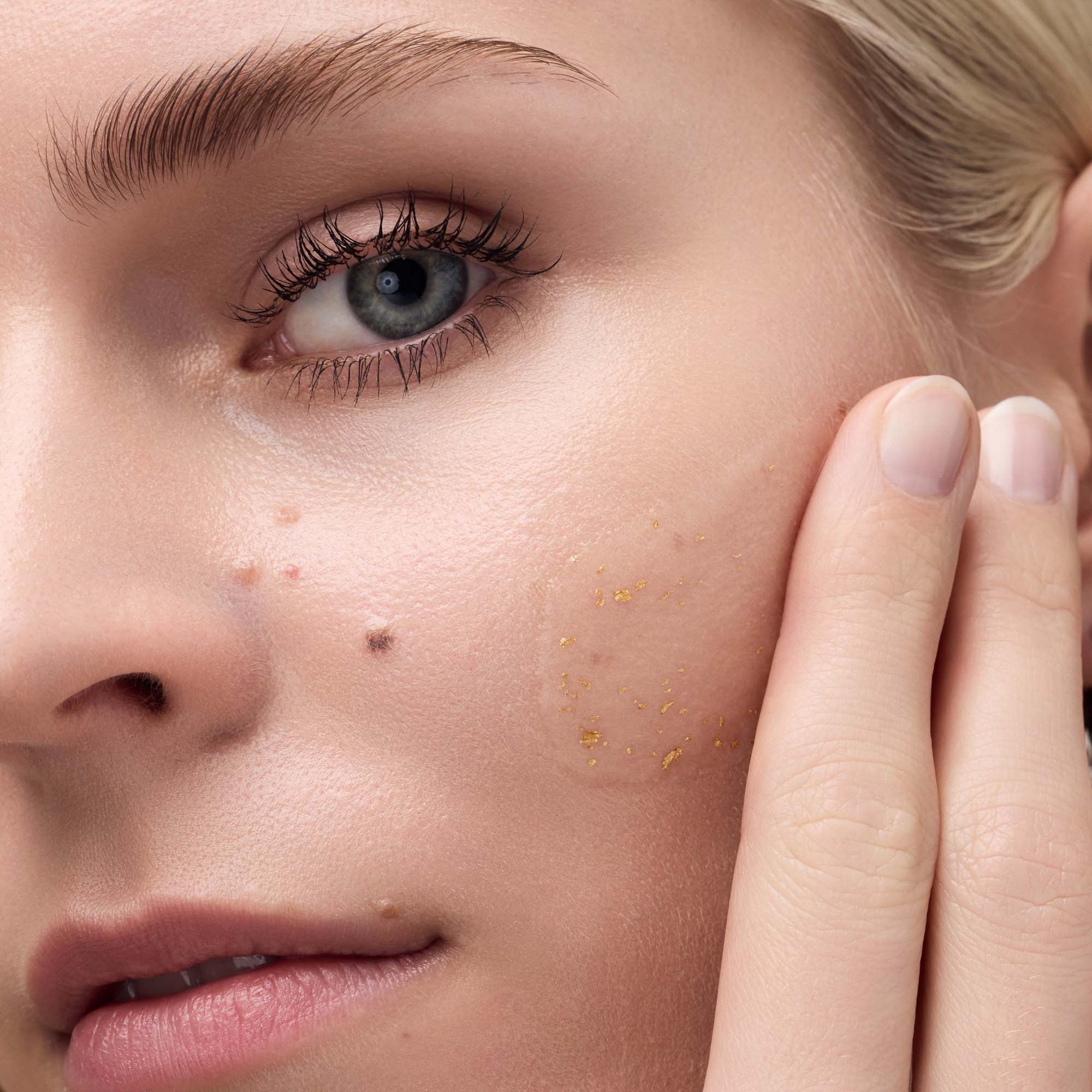 Catrice Glam In Gold Hydrating Primer 010 Oh My Goldness (obrázok 5)