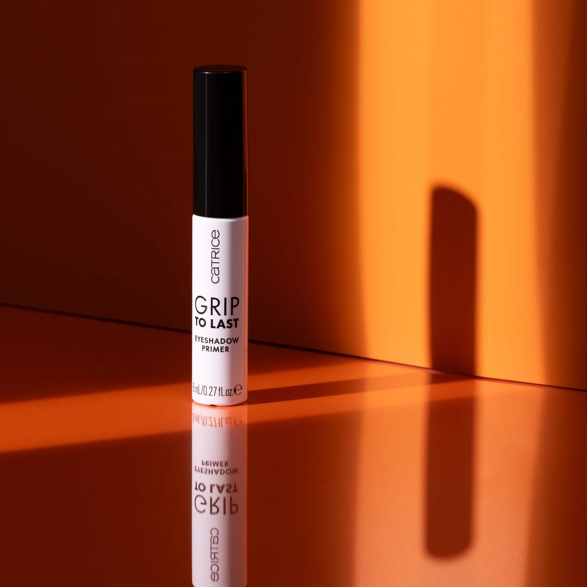 Catrice Grip to Last Eyeshadow Primer 010 Made to Stay (obrázok 11)