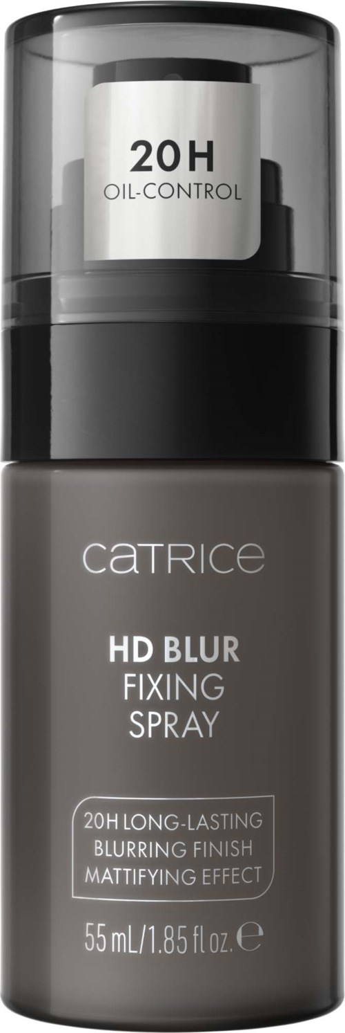 Eine graue Flasche Catrice HD Blur Fixing Spray mit schwarzer Pumpe, beschriftet als 20H Öl-Kontrolle und langanhaltend.