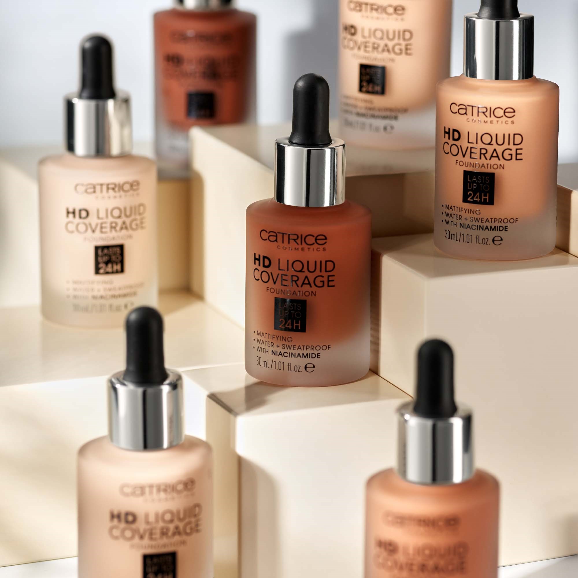 Catrice Podkład do twarzy HD Liquid Coverage Foundation 005 Ivory Bei (obrázok 8)