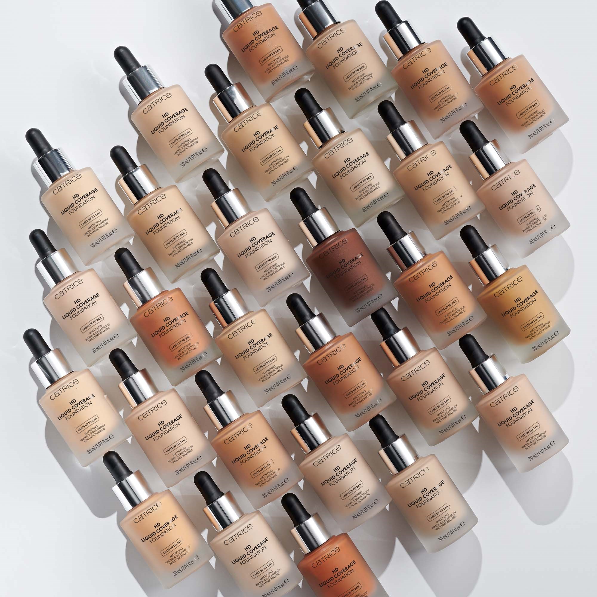 Catrice Podkład do twarzy  HD Liquid Coverage Foundation 010 Light Bei (zdjęcie 7)