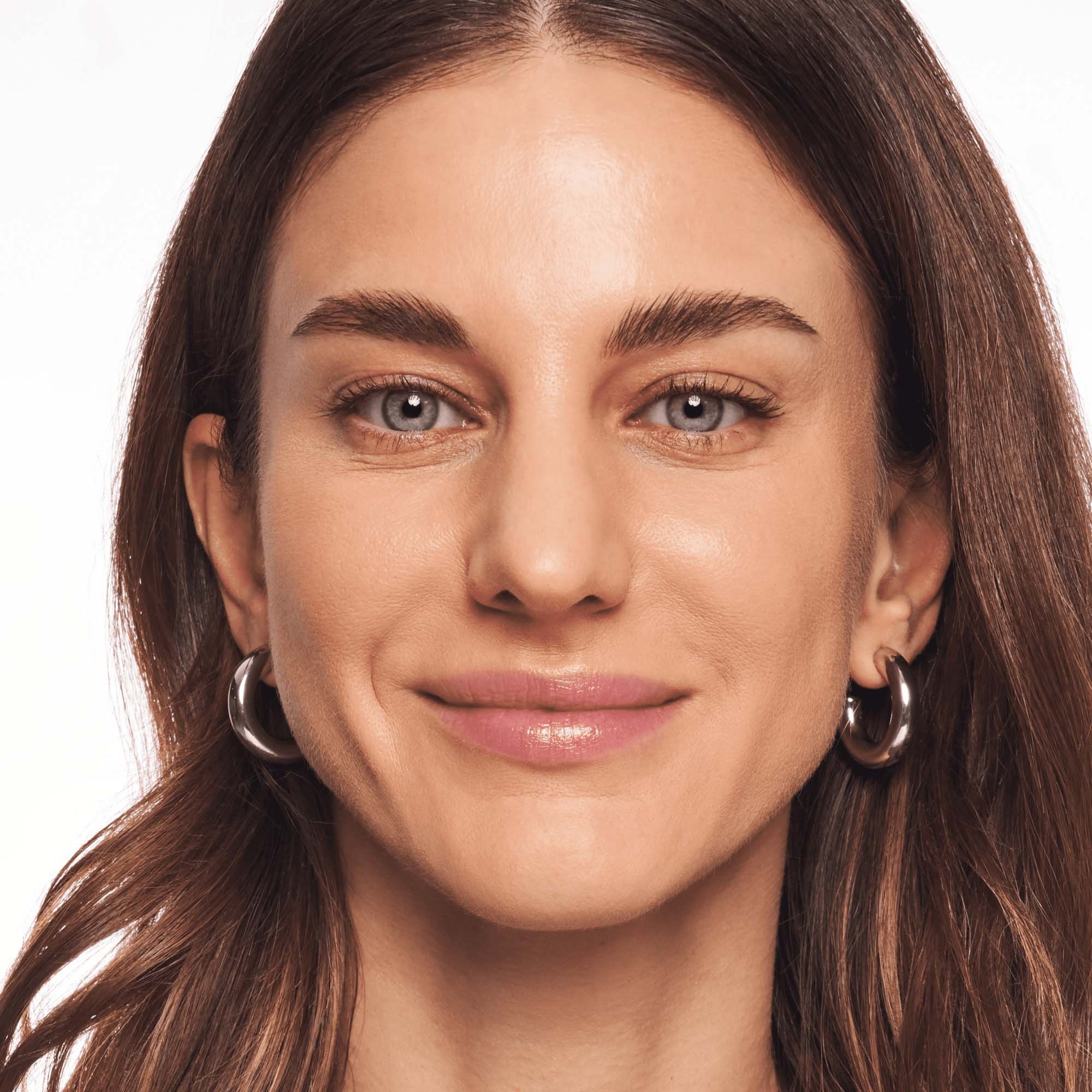Catrice Podkład do twarzy HD Liquid Coverage Foundation 040 Warm Beig (obrázok 4)