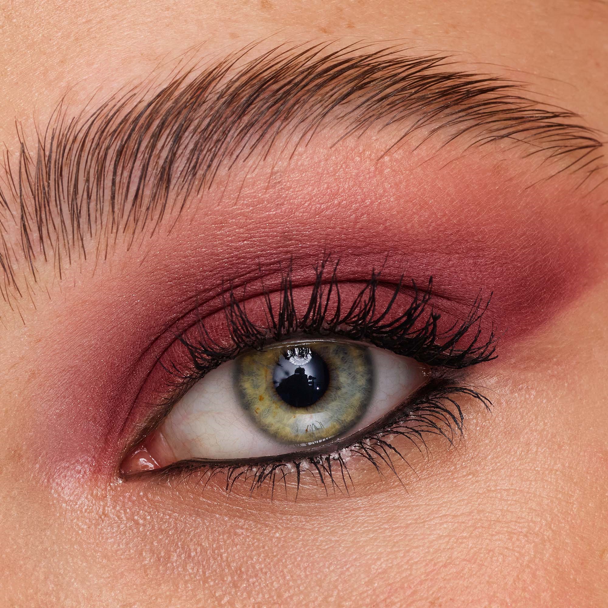 Catrice Kredka do oczu Inside Eye kohl kajal 10 (obrázok 5)