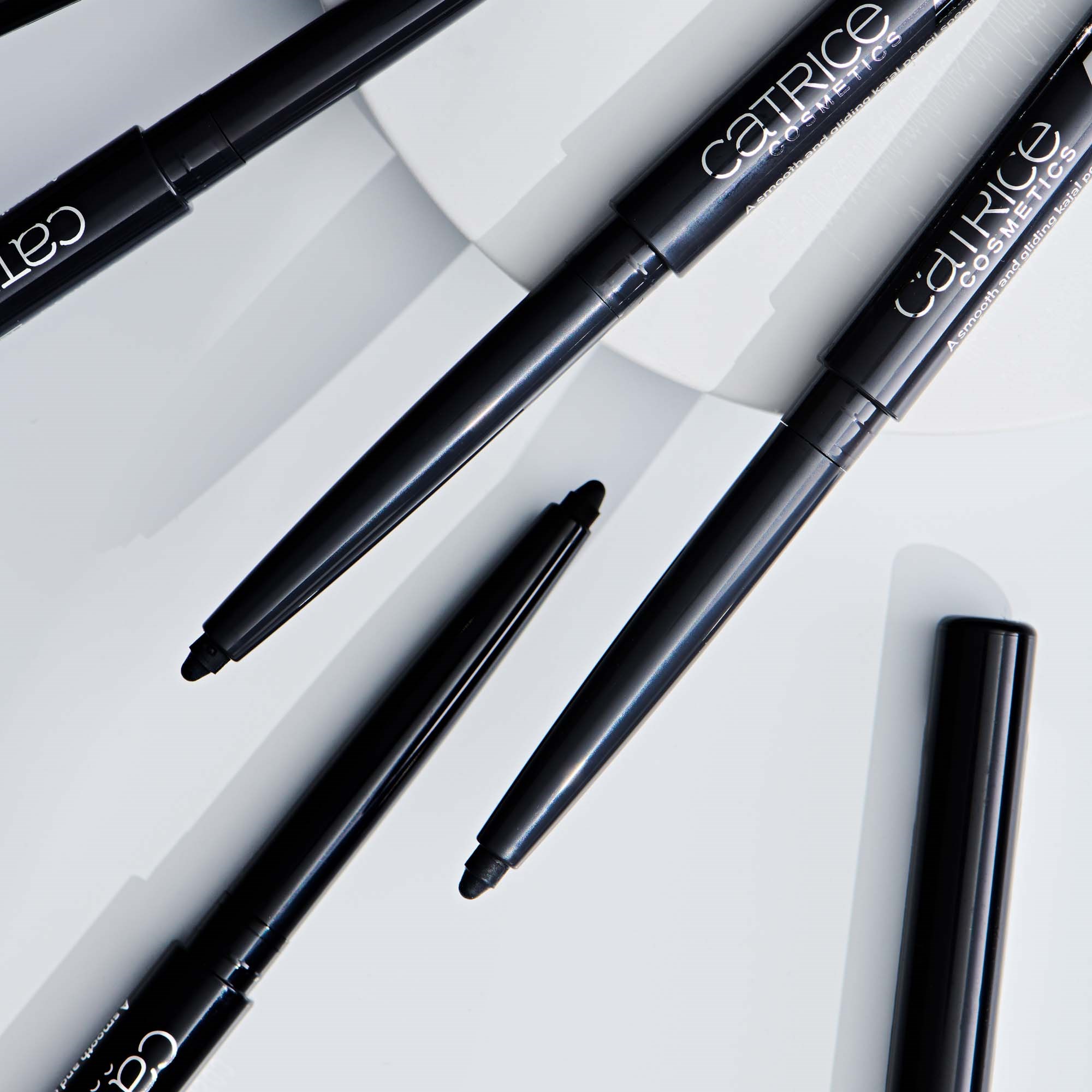 Catrice Kredka do oczu Inside Eye kohl kajal 10 (obrázok 9)