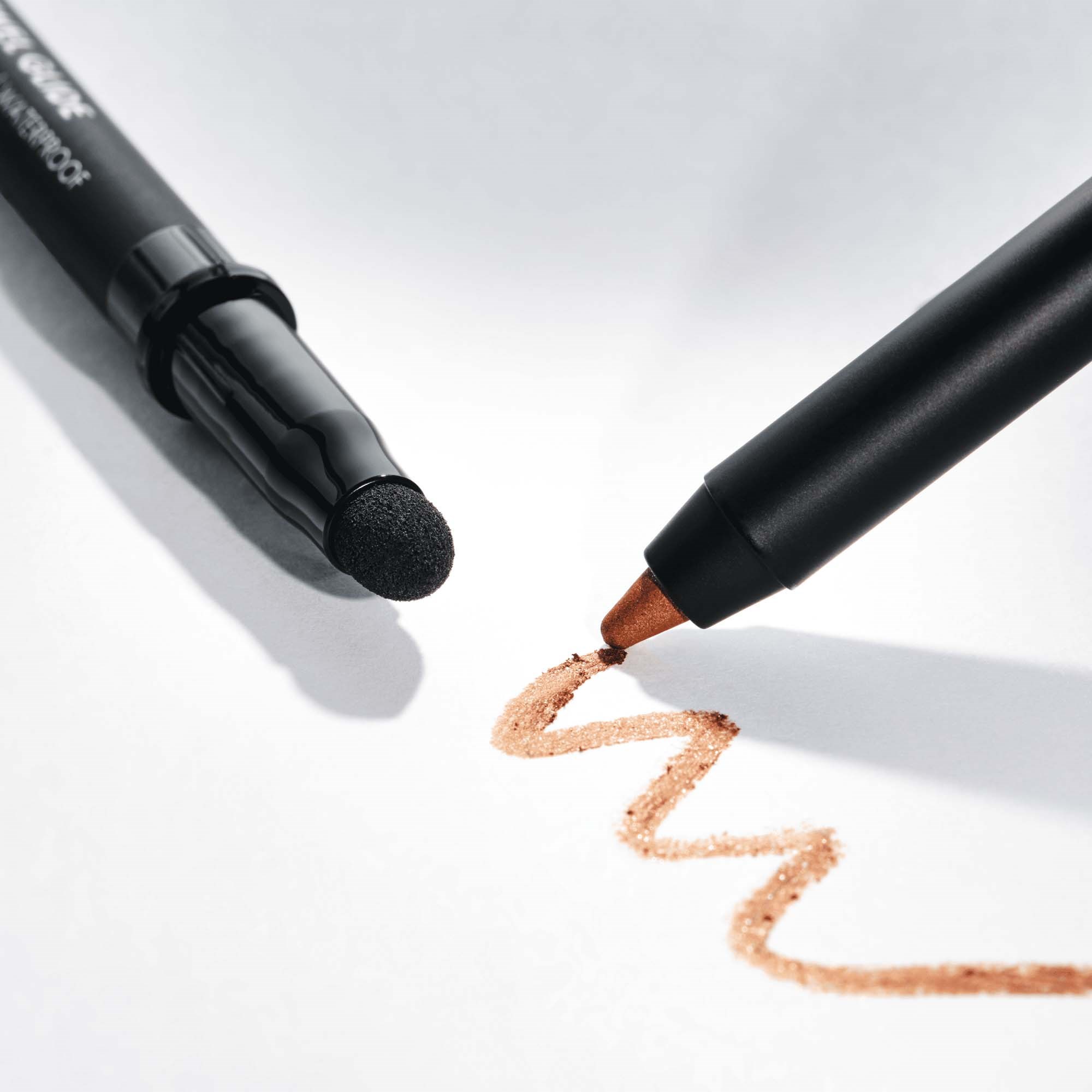 Catrice Jewel Glide Effect Eye Pencil 020 Amber Glow (obrázok 4)