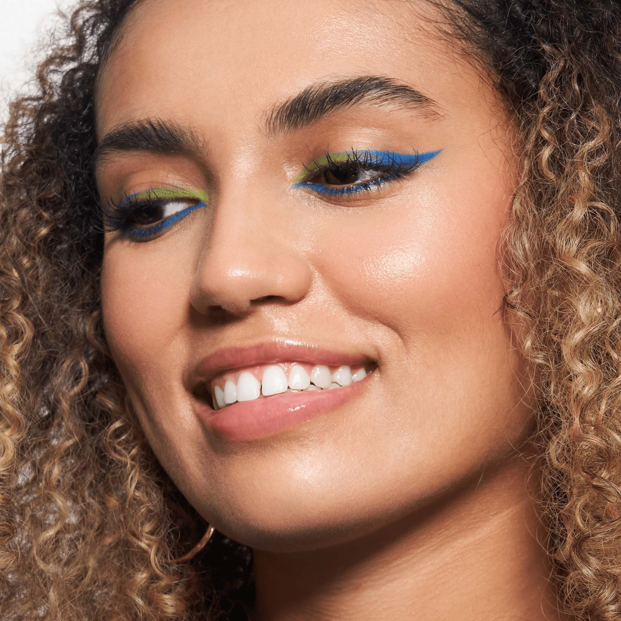 Catrice Kohl Kajal Waterproof 150 Ultra Marine (obrázok 6)