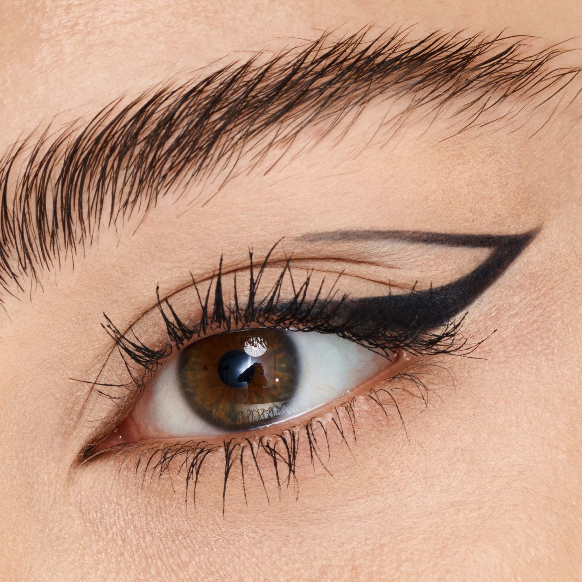 Catrice Kohl Kajal Waterproof 010 - kredka o oczu Check Chic Black (obrázok 4)