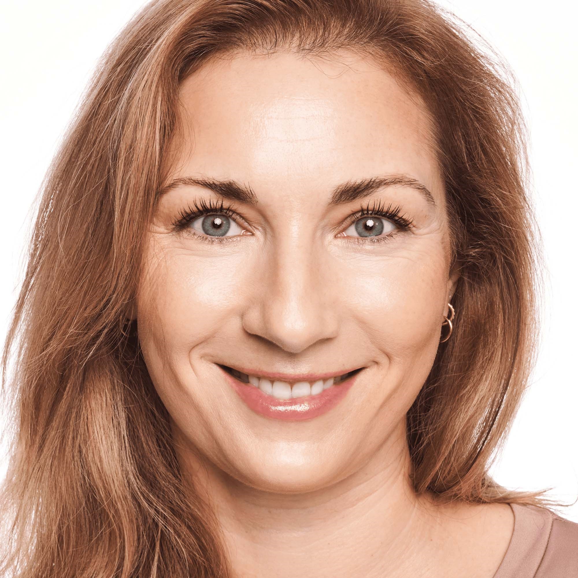 Catrice Korektor Liquid Camouflage High Coverage Concealer 10 (obrázok 4)