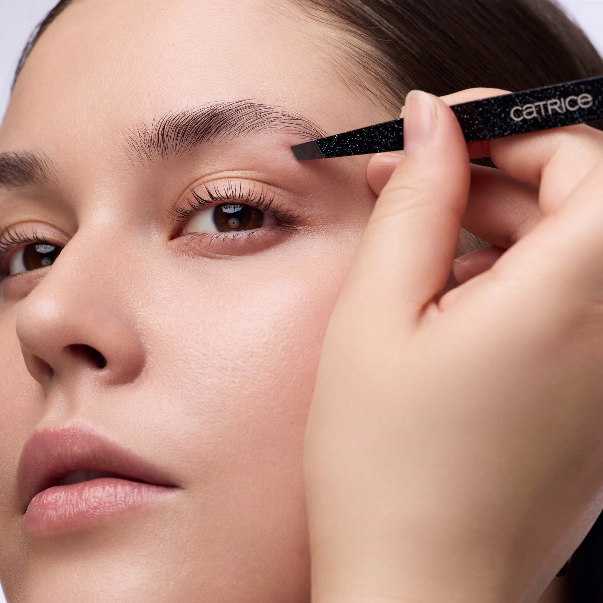 Catrice Magic Perfectors Tweezer (obrázok 4)