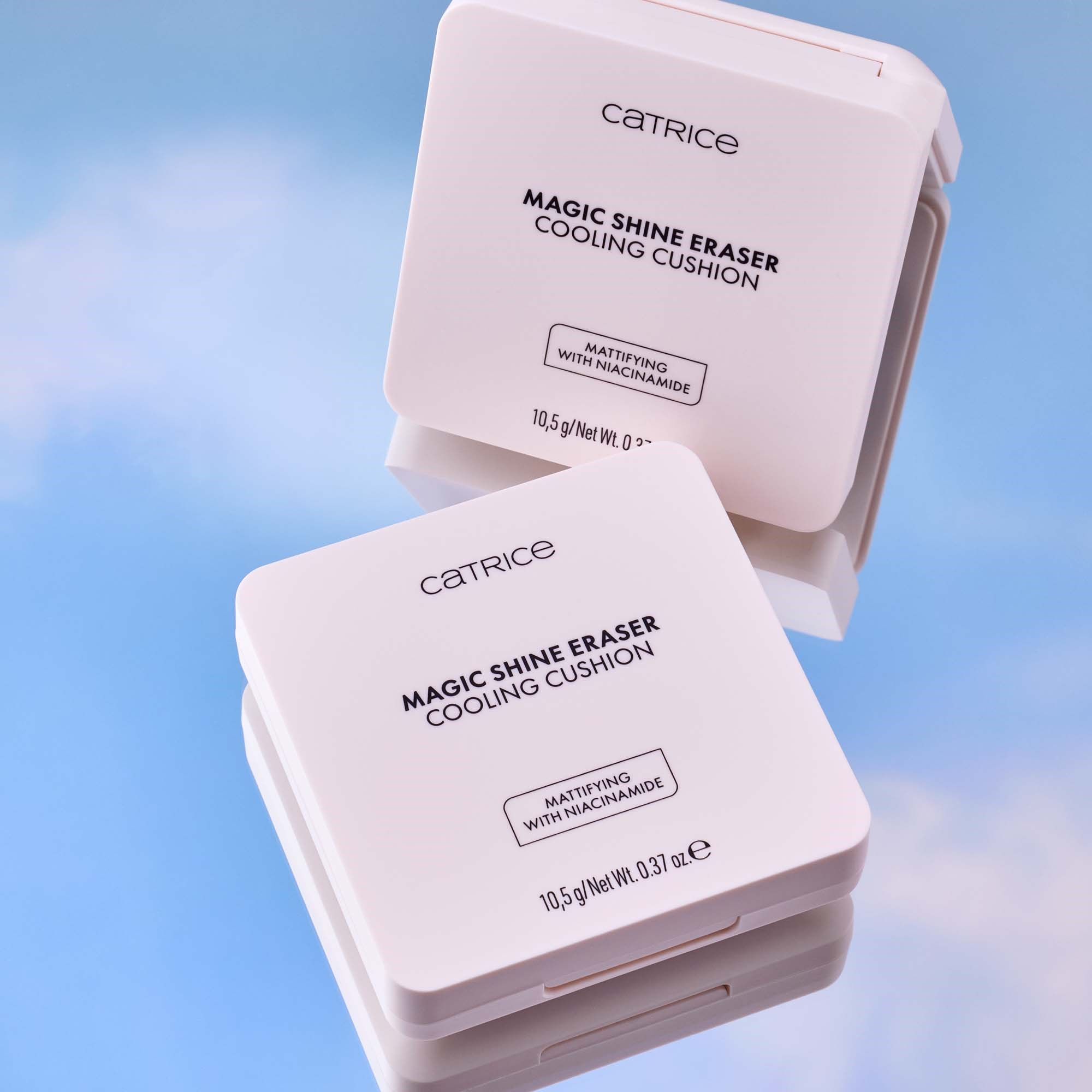 Catrice Magic Shine Eraser Cooling Cushion 010 Cool Cloud (zdjęcie 6)