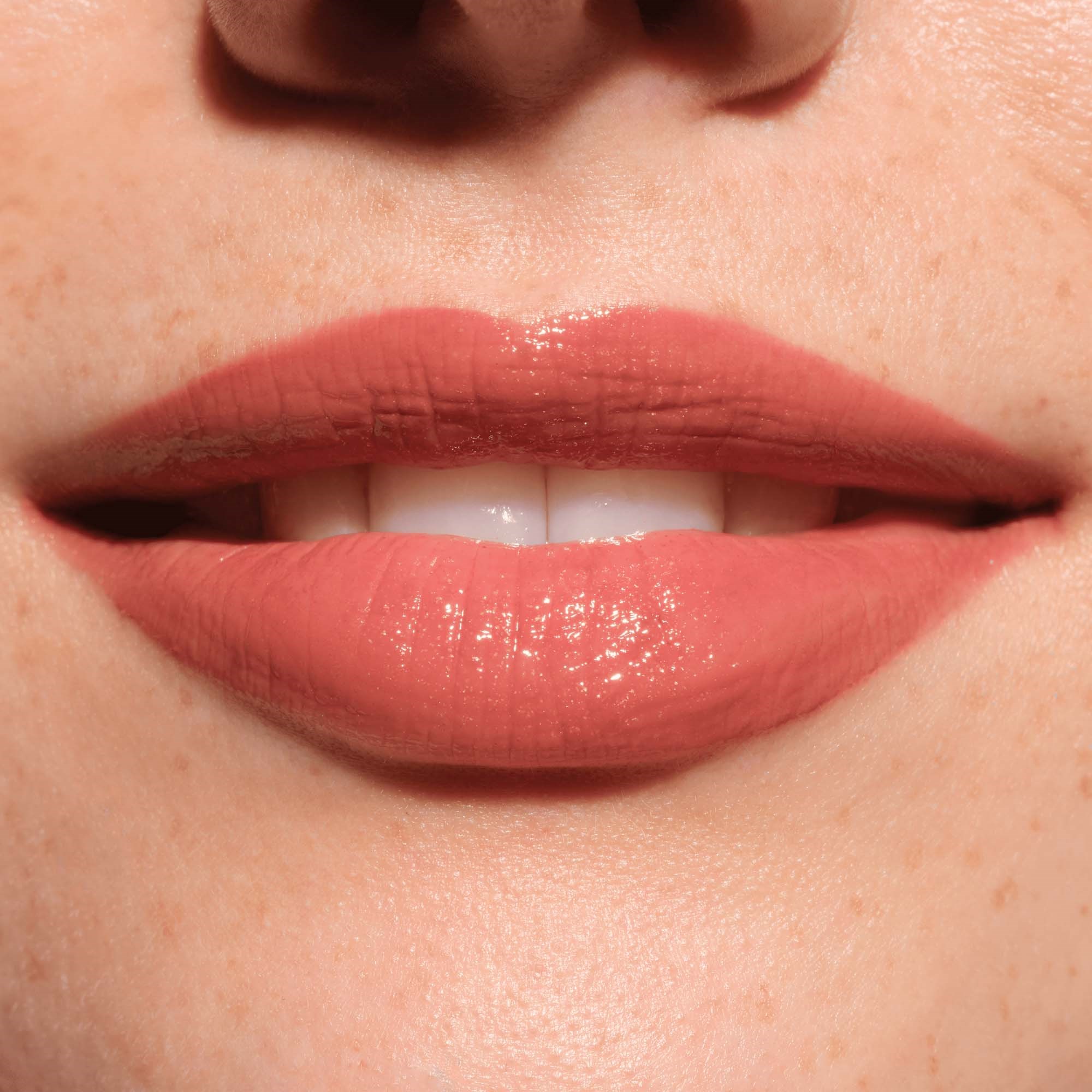 Catrice Melt & Plump Juicy Lip Plumper 030 Tipsy In Love (obrázok 4)