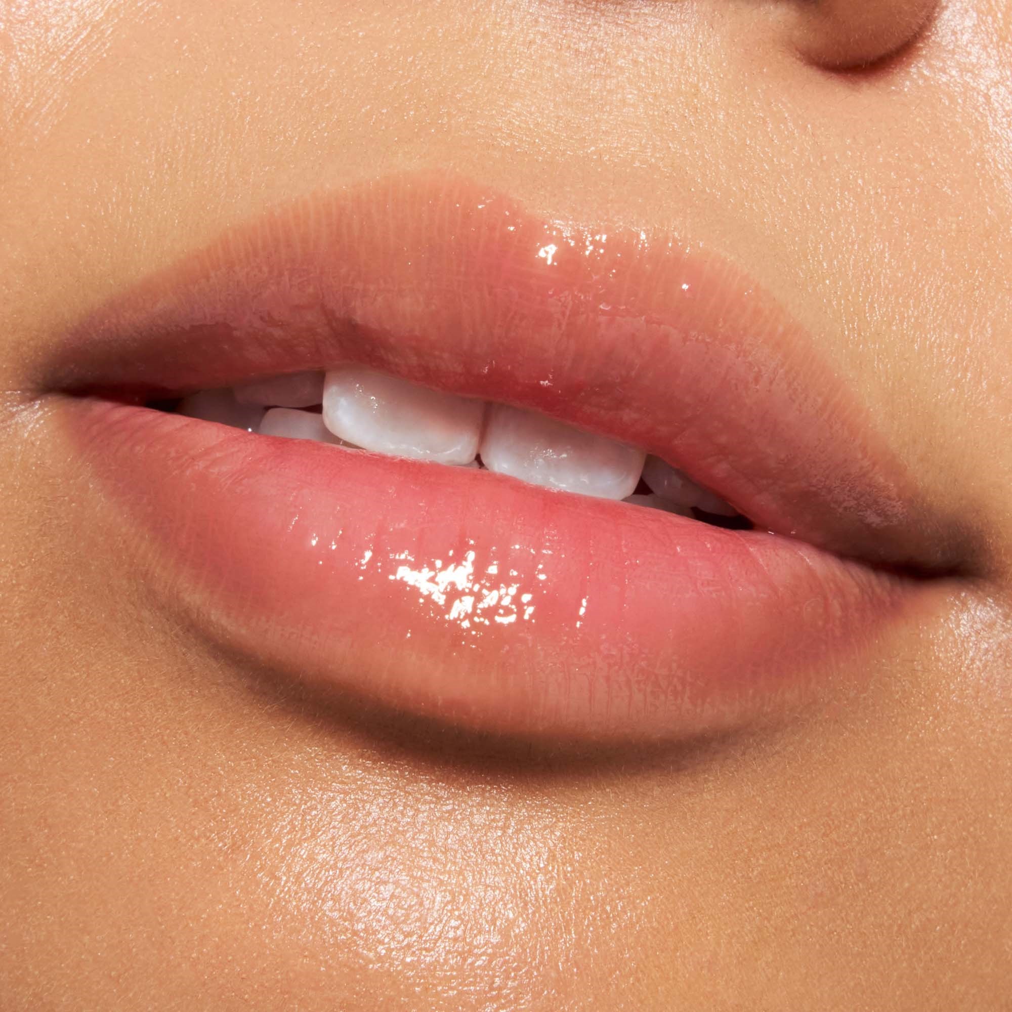 Catrice Melt & Shine Juicy Lip Balm 030 Sea-cret (obrázok 5)