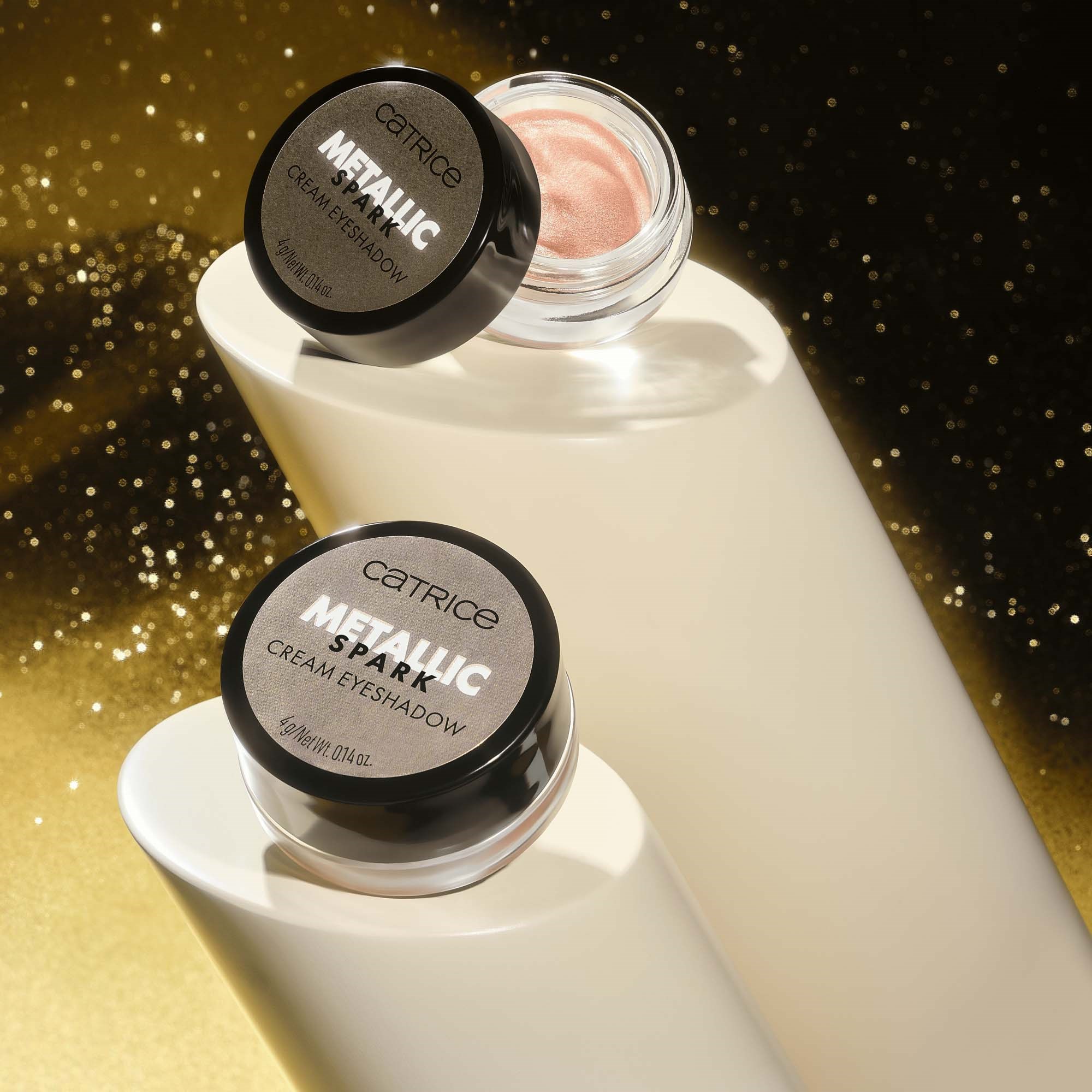 Catrice Metallic Spark Cream Eyeshadow 010 Champagne Chic (obrázok 11)
