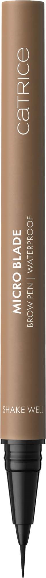 En beige makeup-penne med svart tupp og hvit tekst, merket som Catrice Micro Blade Brow Pencil.