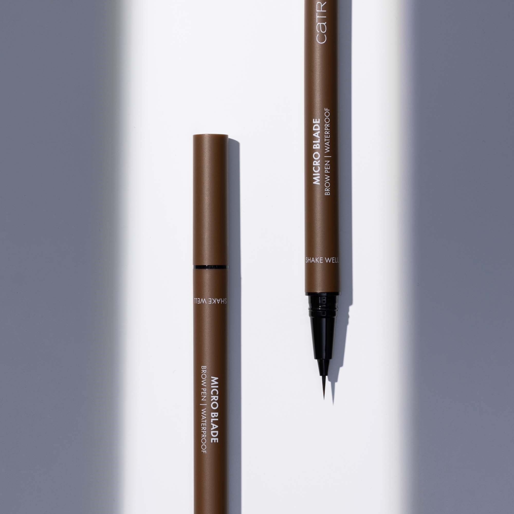 Catrice Micro Blade Brow Pen Waterproof 030 True Brown (obrázok 5)