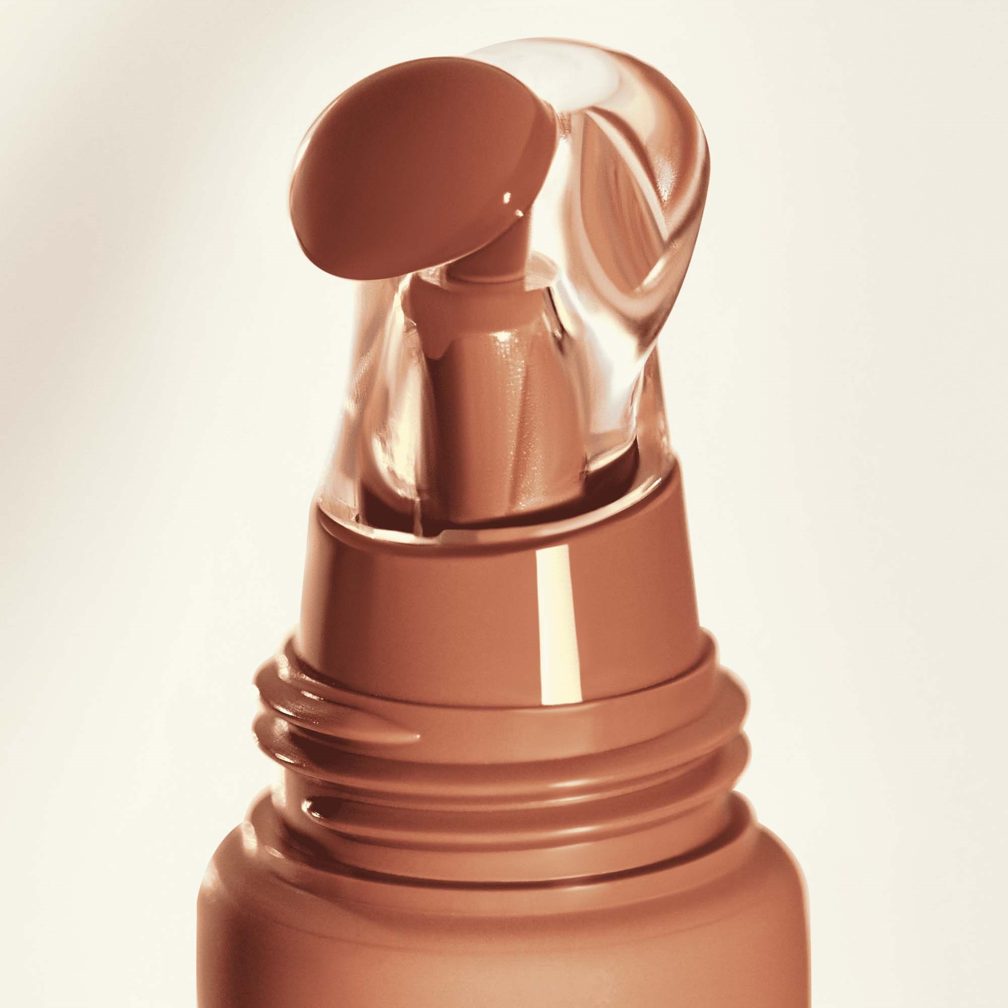 Catrice Peptide Bliss Glossy Lip Balm 040 Toffee Touched (obrázok 5)