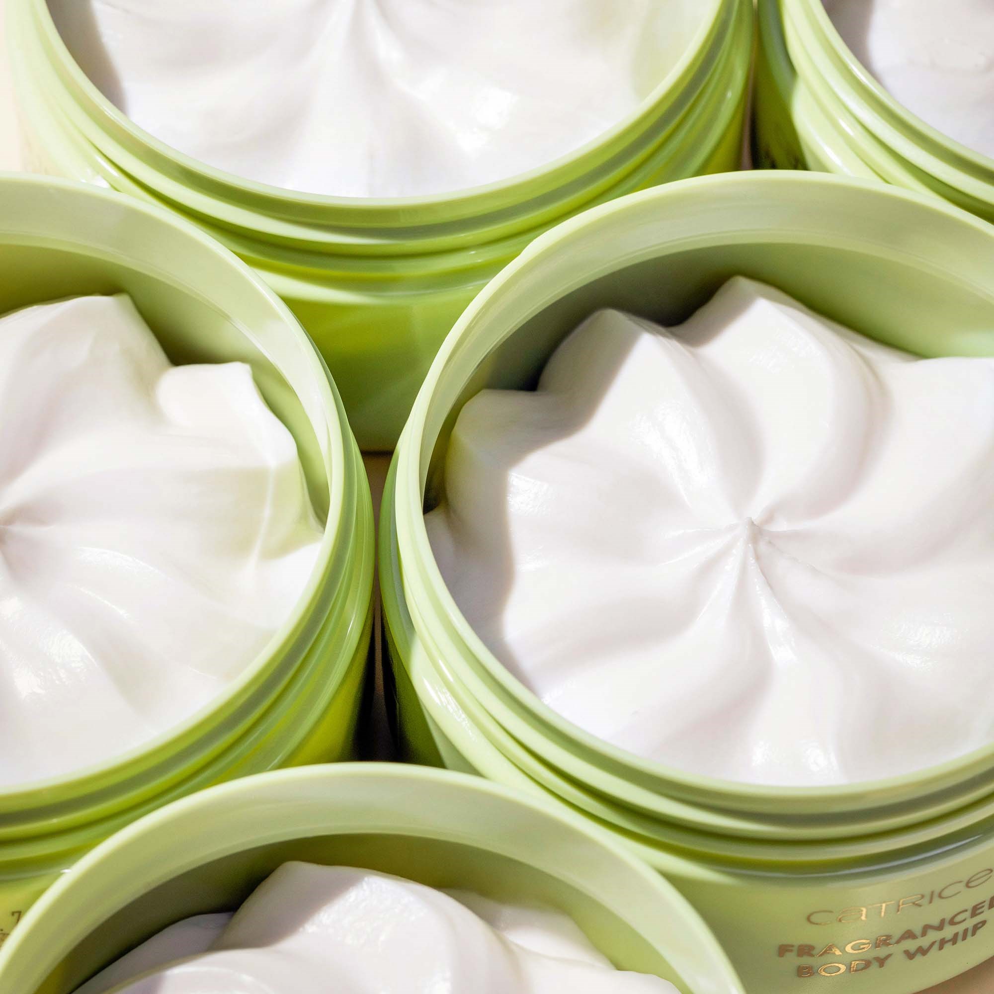 Catrice Pistachio Cream Delight Fragranced Body Whip 200 g (obrázok 3)