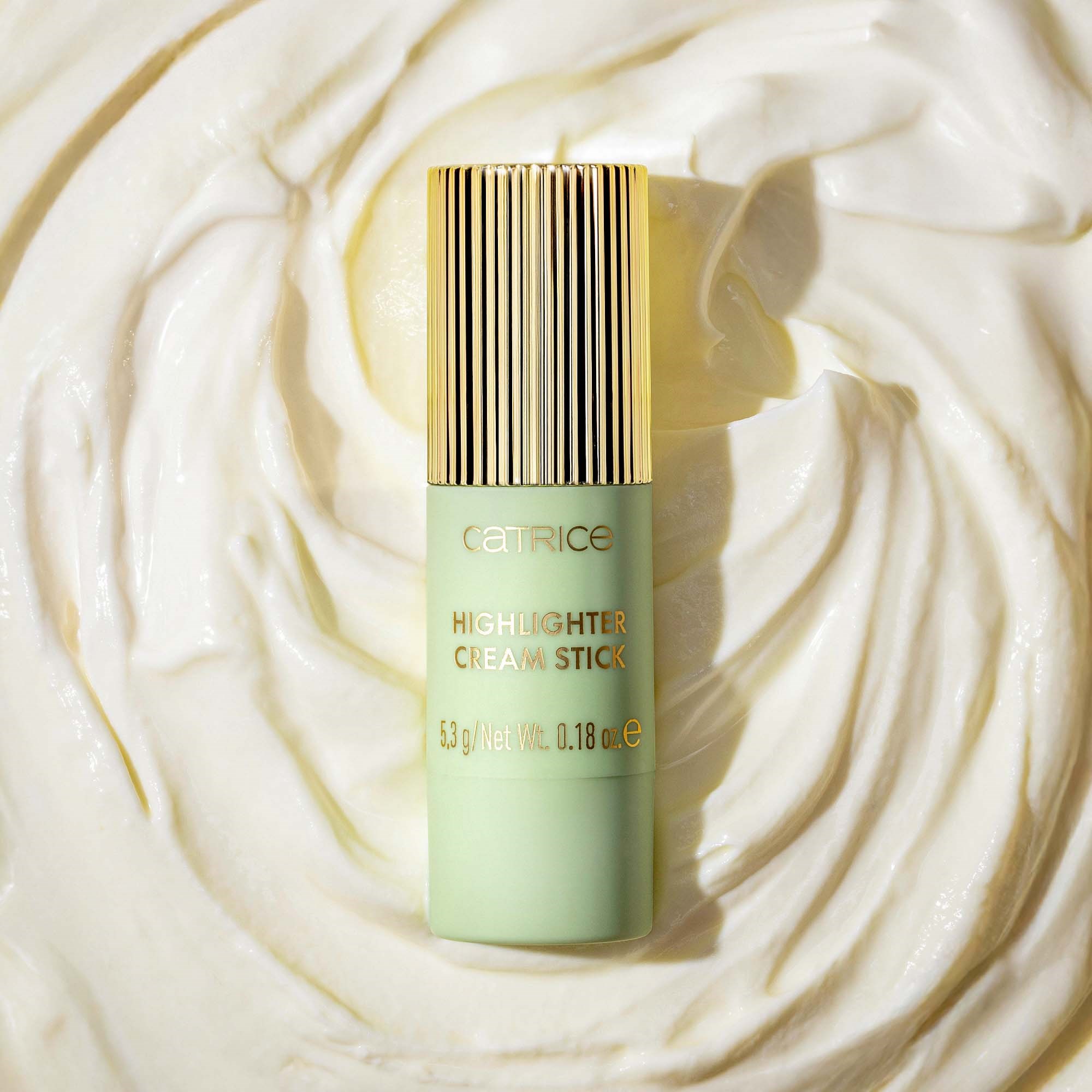 Catrice Pistachio Cream Delight Highlighter Cream Stick Glaze of Glory (obrázok 4)