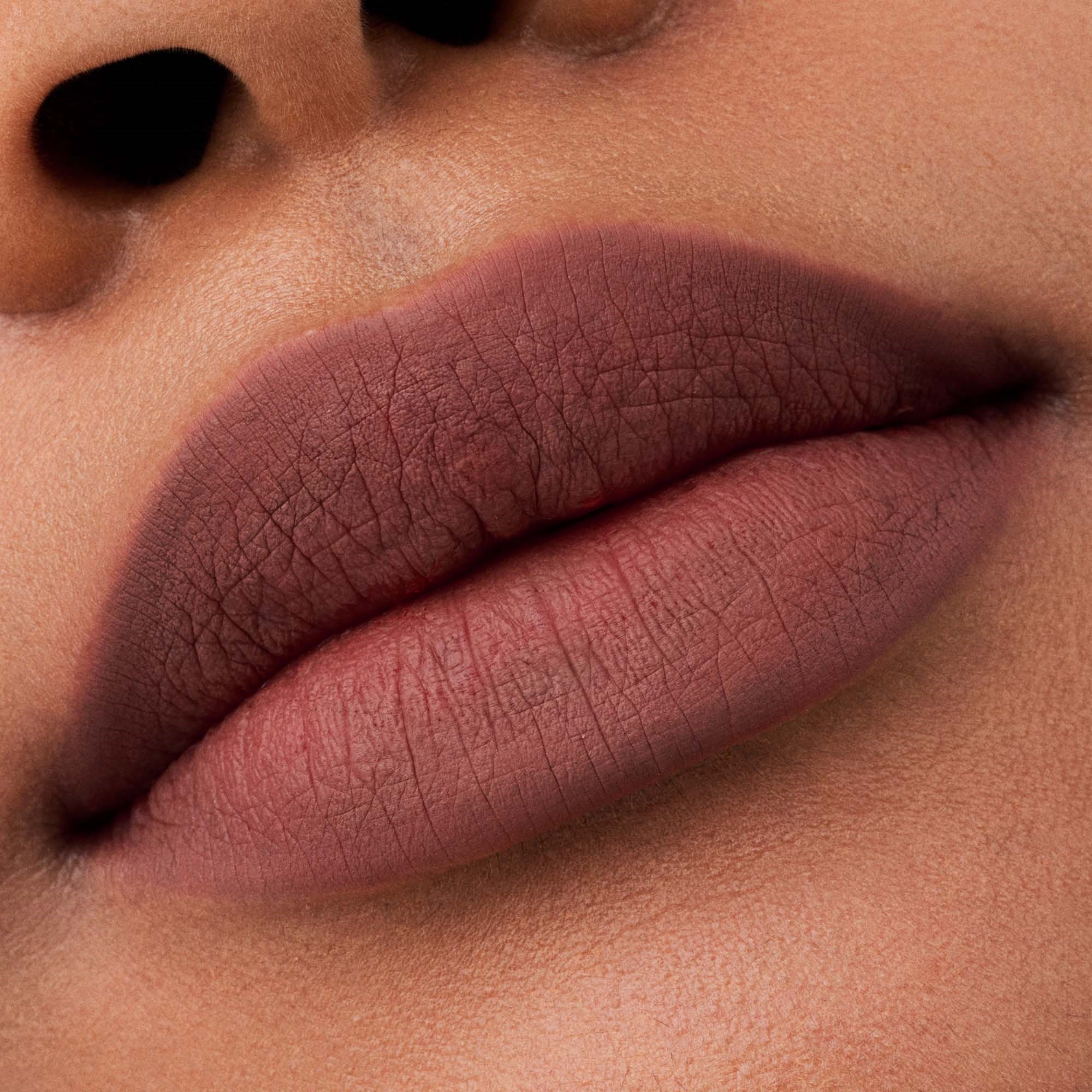Catrice Plumping Lip Liner 069 Mainhattan - konturówka do ust 069 Main (obrázok 4)