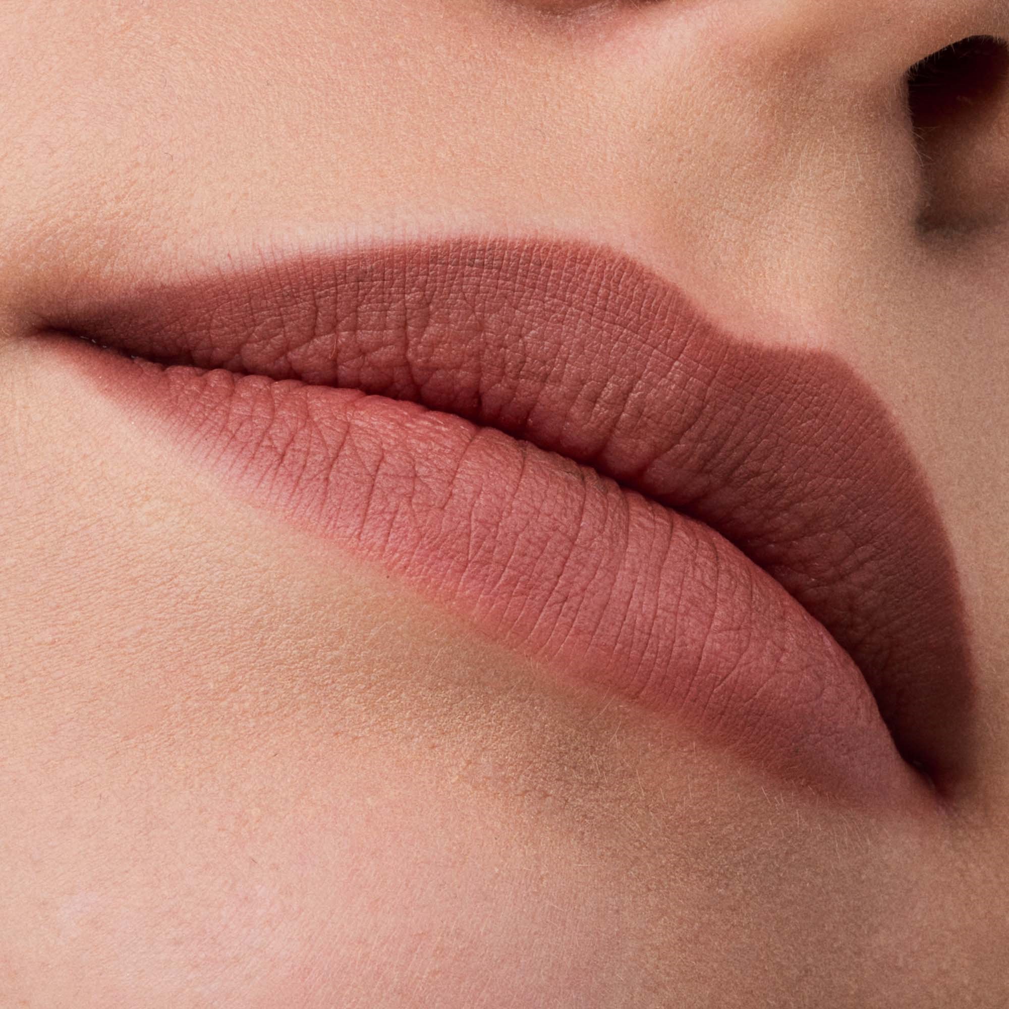 Catrice Plumping Lip Liner 069 Mainhattan - konturówka do ust 069 Main (obrázok 5)