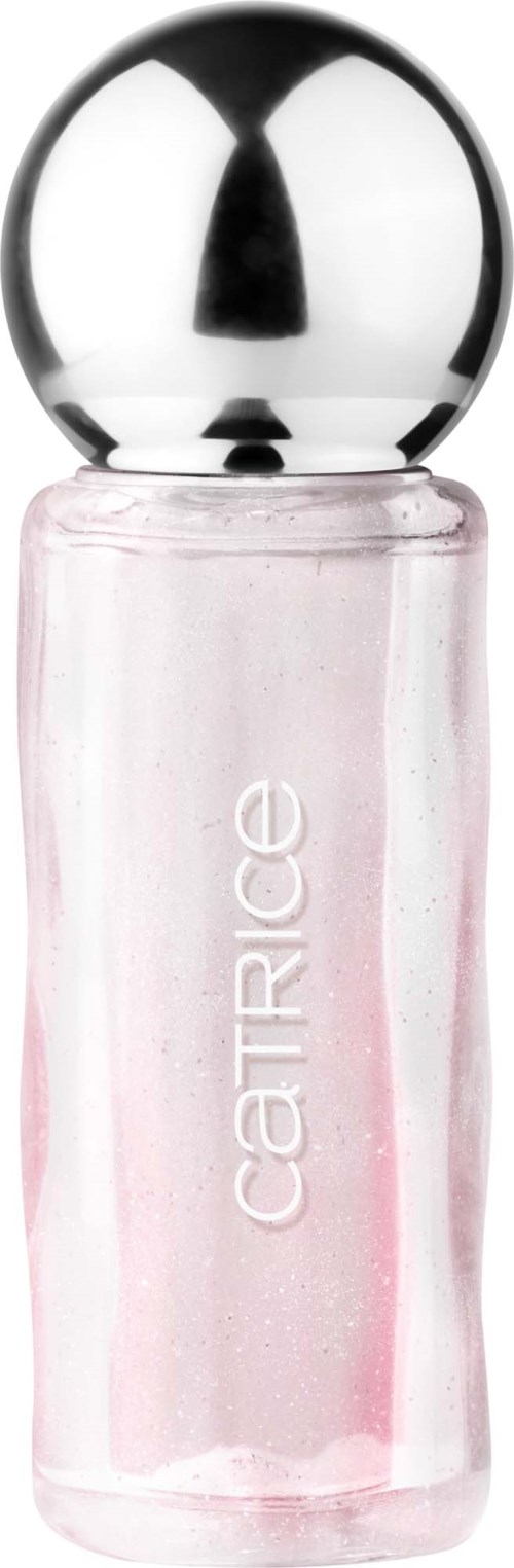 En klar parfume flaske med en sølv rund hætte og mærket 'catrice' på.