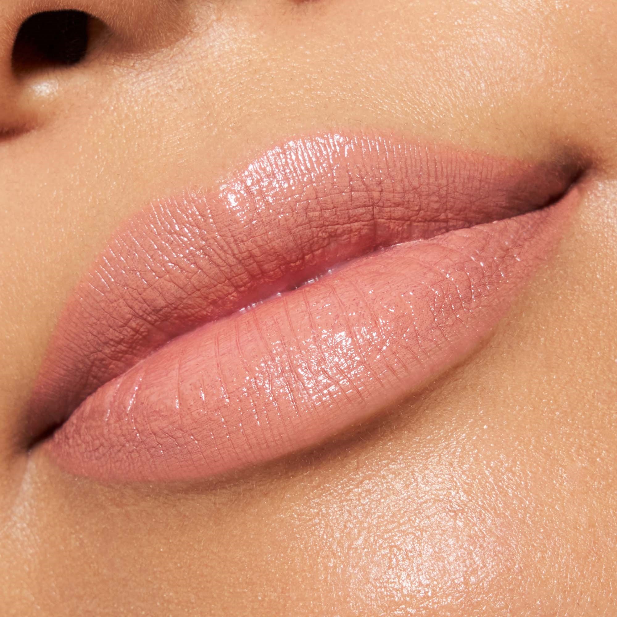 Catrice Shine Bomb Lip Lacquer 010 French Silk (obrázok 7)