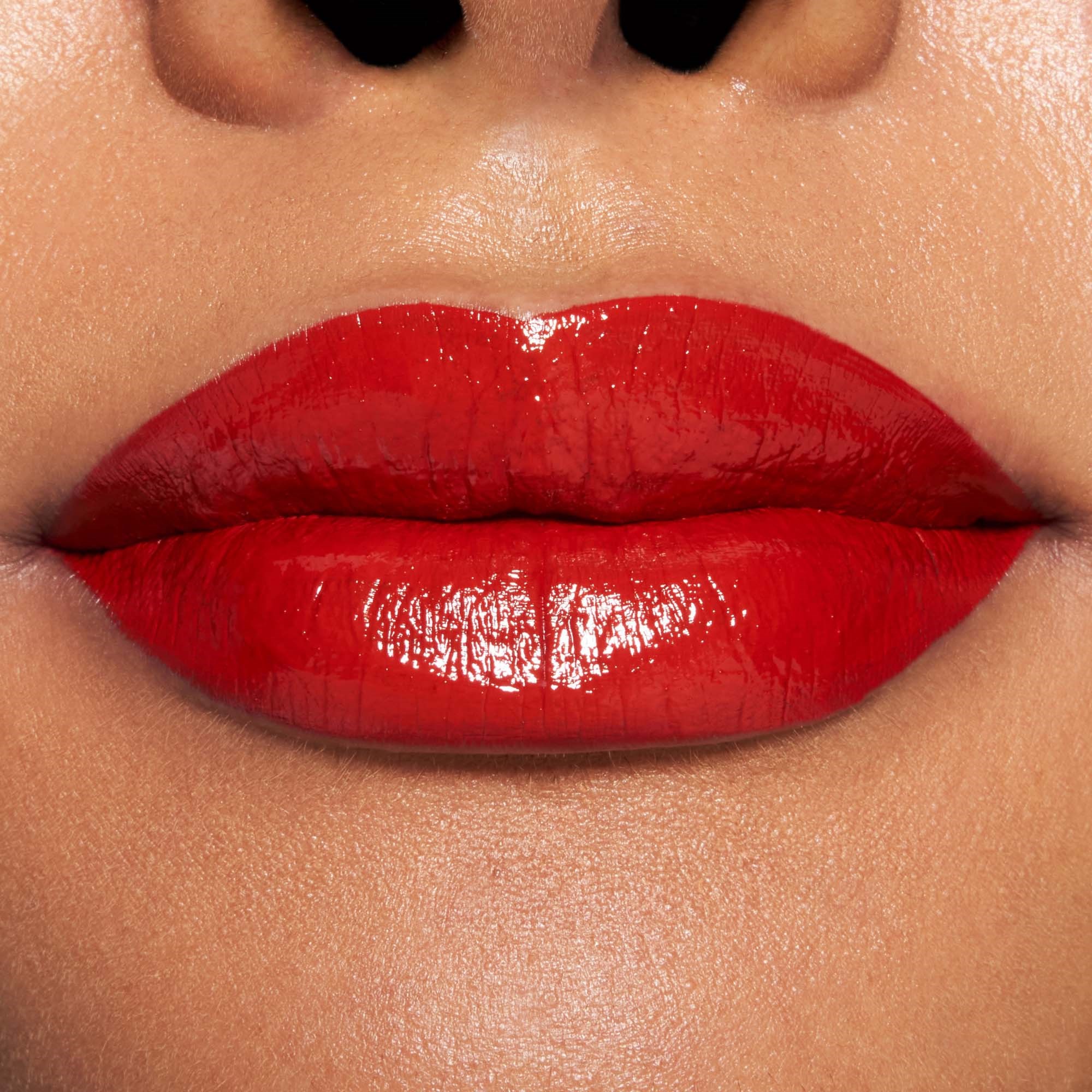 Catrice Shine Bomb Lip Lacquer 040 About Last Night (obrázok 5)