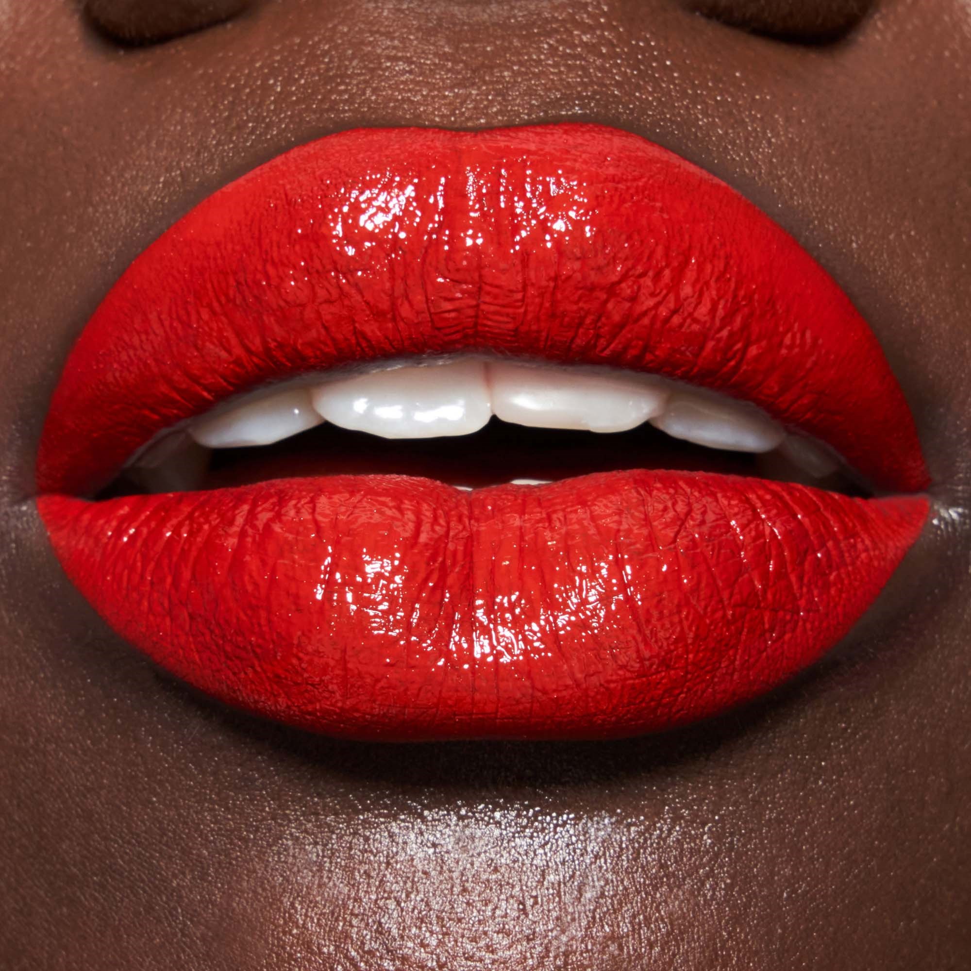 Catrice Shine Bomb Lip Lacquer 040 About Last Night (obrázok 8)