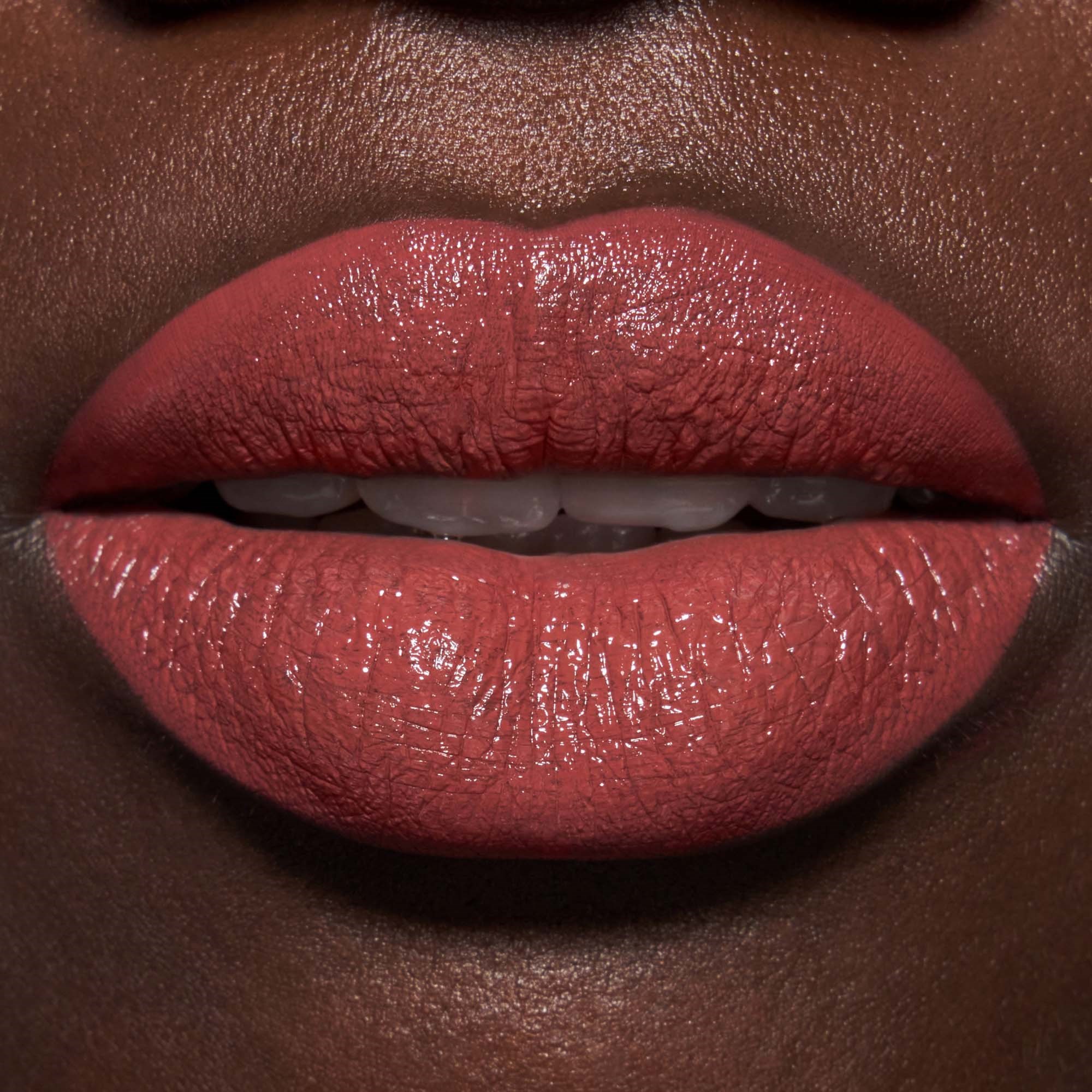 Catrice Shine Bomb Lip Lacquer 070 Hottie (obrázok 8)