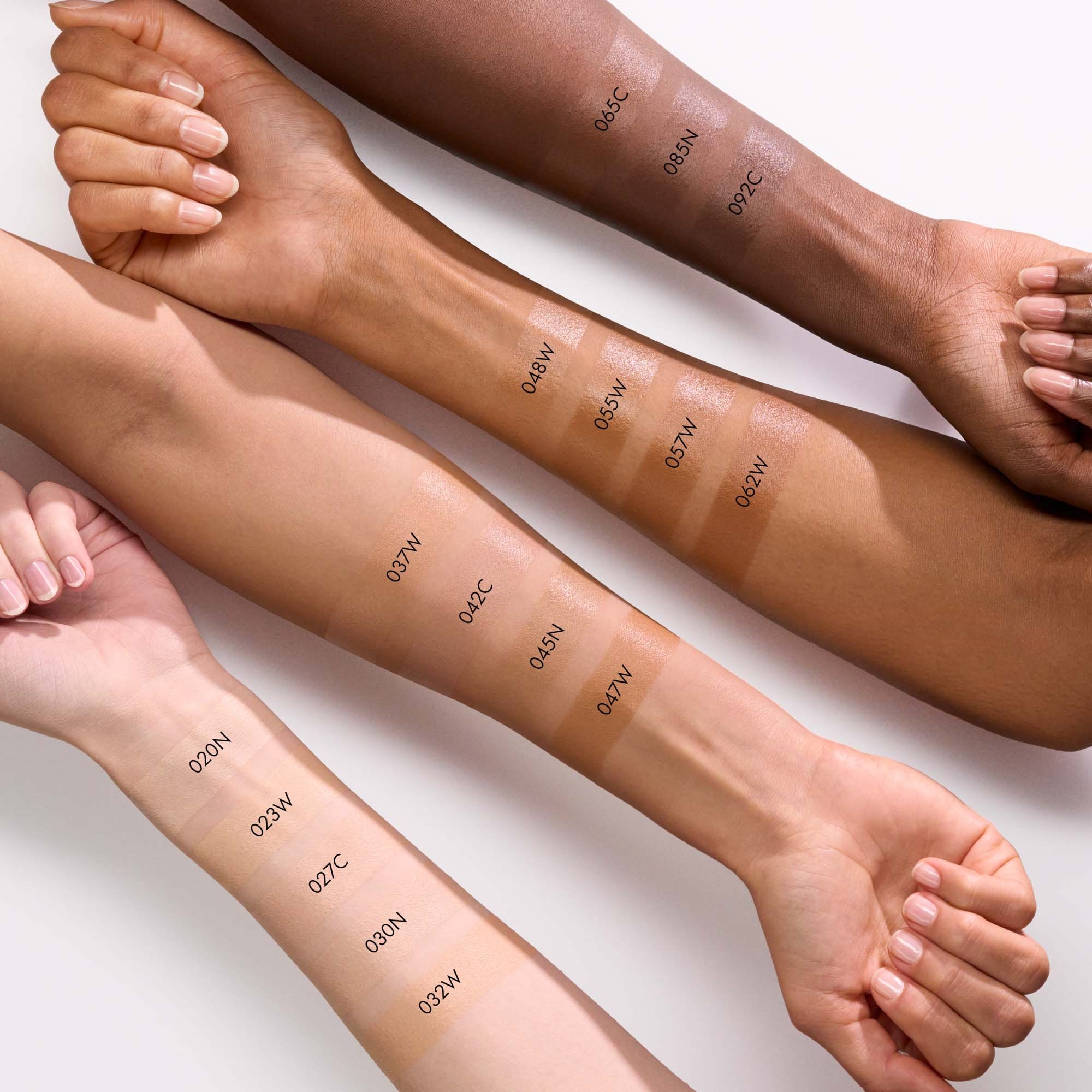 Catrice Skin Like Tinted Moisturizer 045N (obrázok 4)