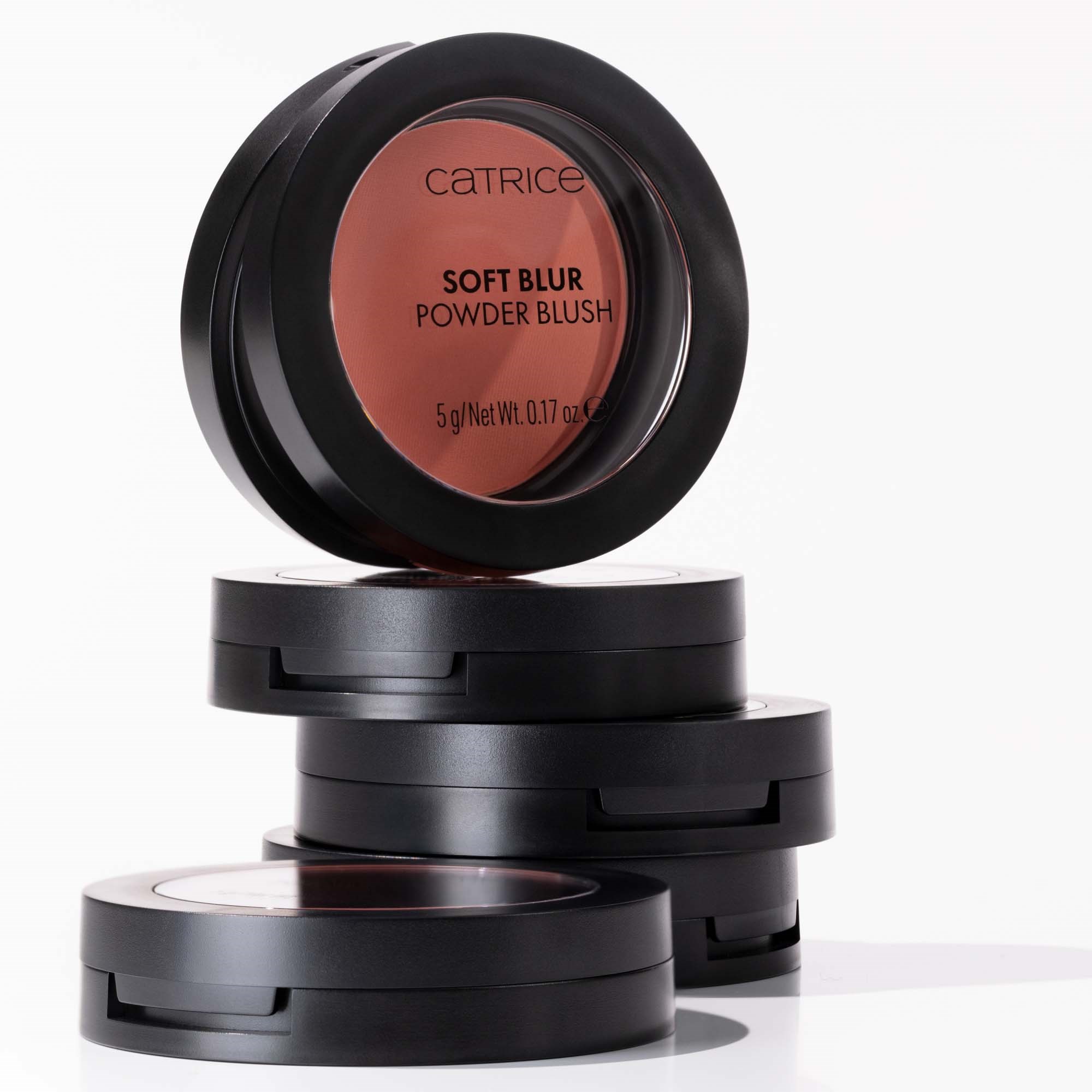 Catrice Soft Blur Powder Blush 020 Coral Cloud (obrázok 5)