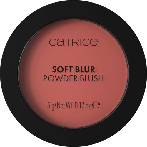 En rund beholder av Catrice blush med en rosa nyanse og svart ytterkant, merket 'Soft Blur Powder Blush' og vekt.