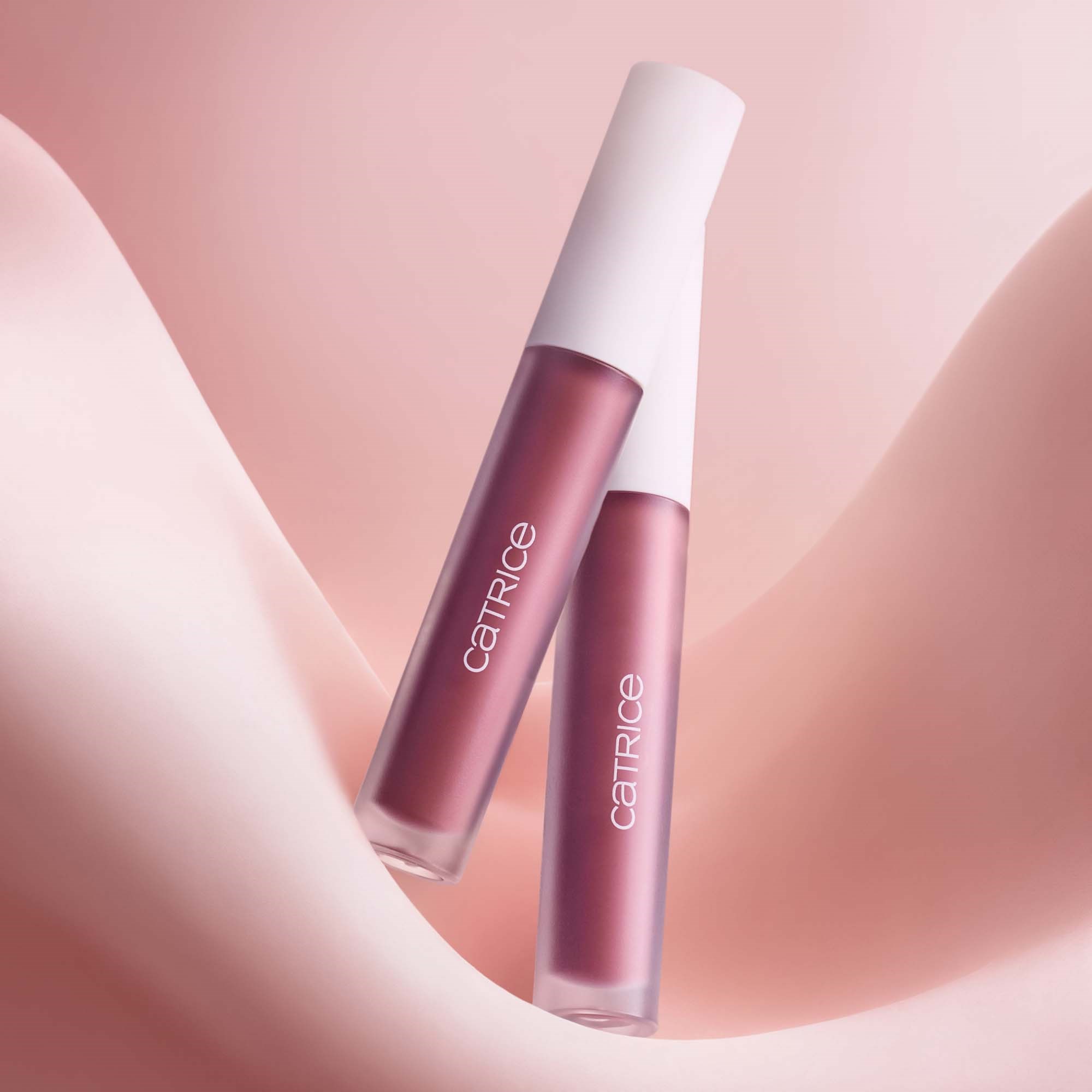 Catrice Soft Embrace Pillow Matte Lip Mousse C01 Soft Peony (obrázok 3)