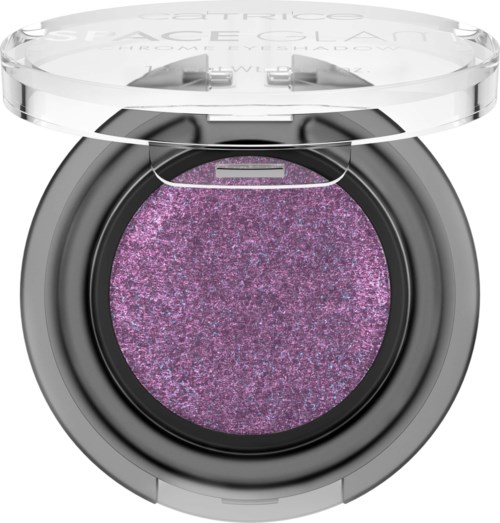 Een ronde make-up compact met paarse glanzende oogschaduw en een doorzichtig deksel.