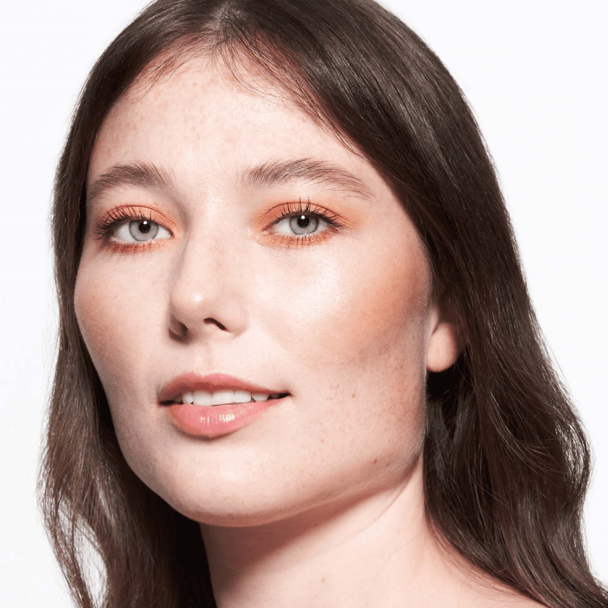 Catrice Puder brązujący Sun Lover Glow 10 (obrázok 4)