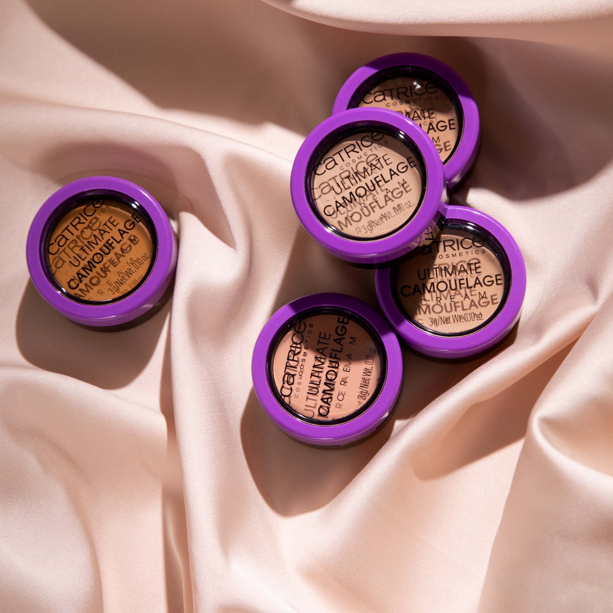 Catrice Korektor w kremie Ultimate Camouflage Cream 15 (obrázok 8)